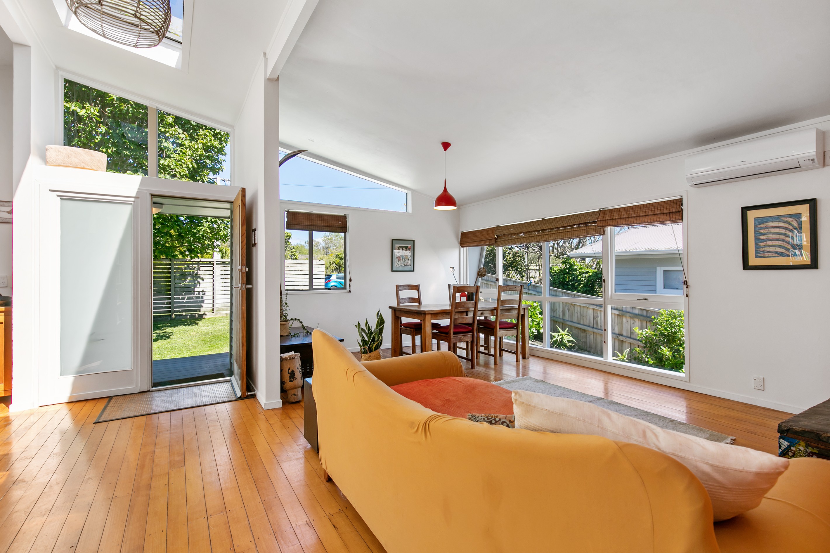 37 Aeroview Drive, Beach Haven, North Shore City