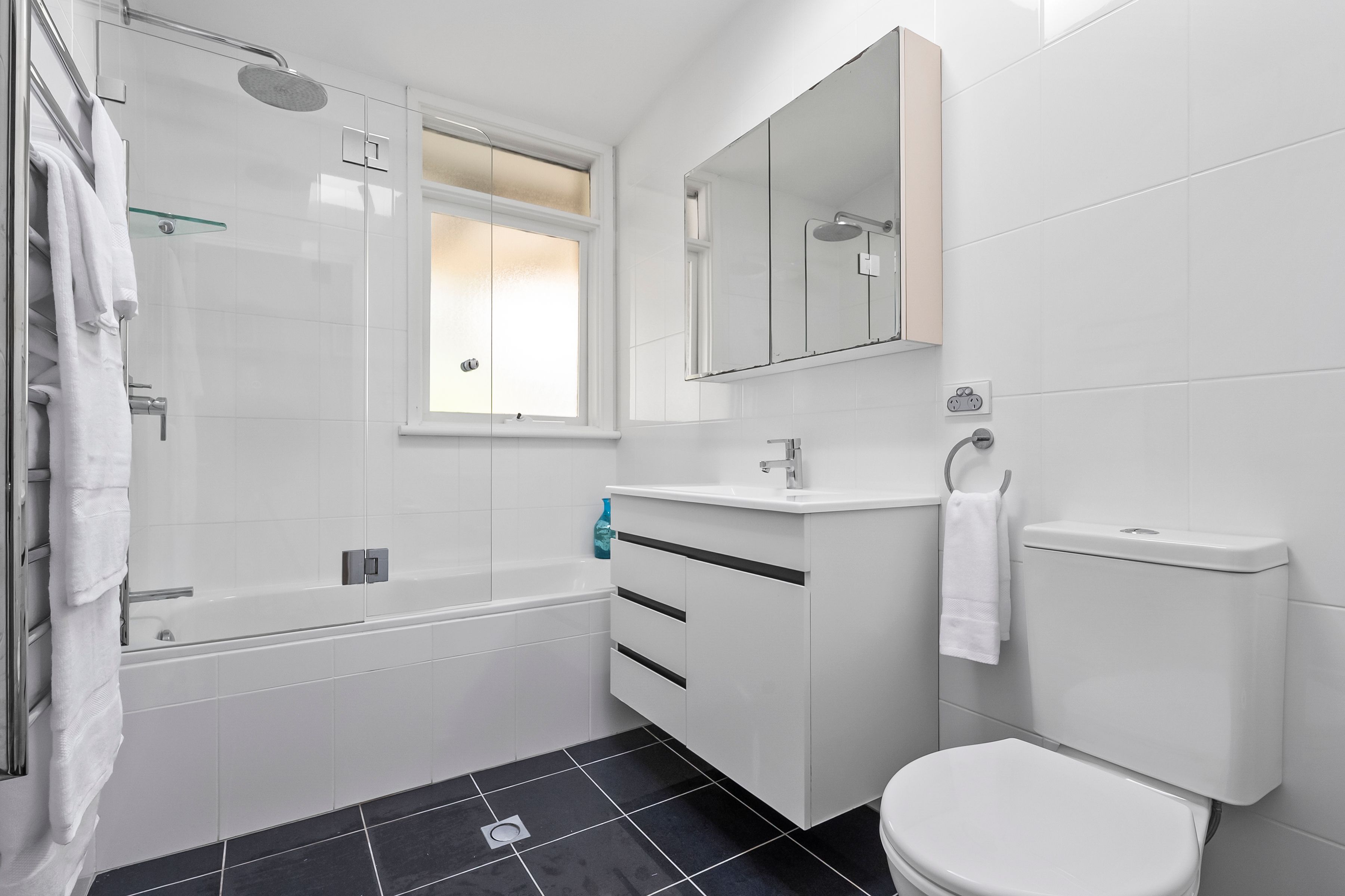 15 Lister Street — photo 12 of 16