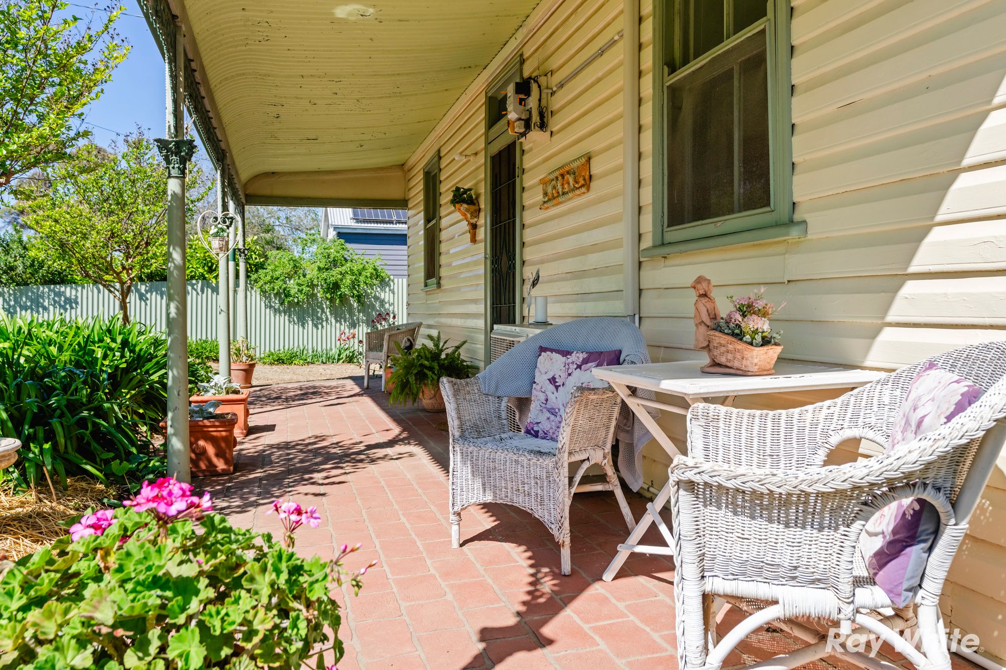 11 Bolton Street, Junee, NSW 2663