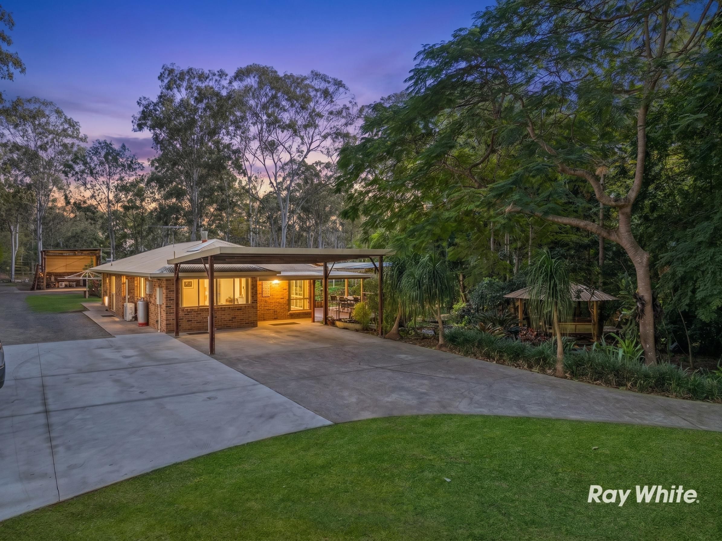 23-31 Sharton Avenue, Buccan, QLD 4207
