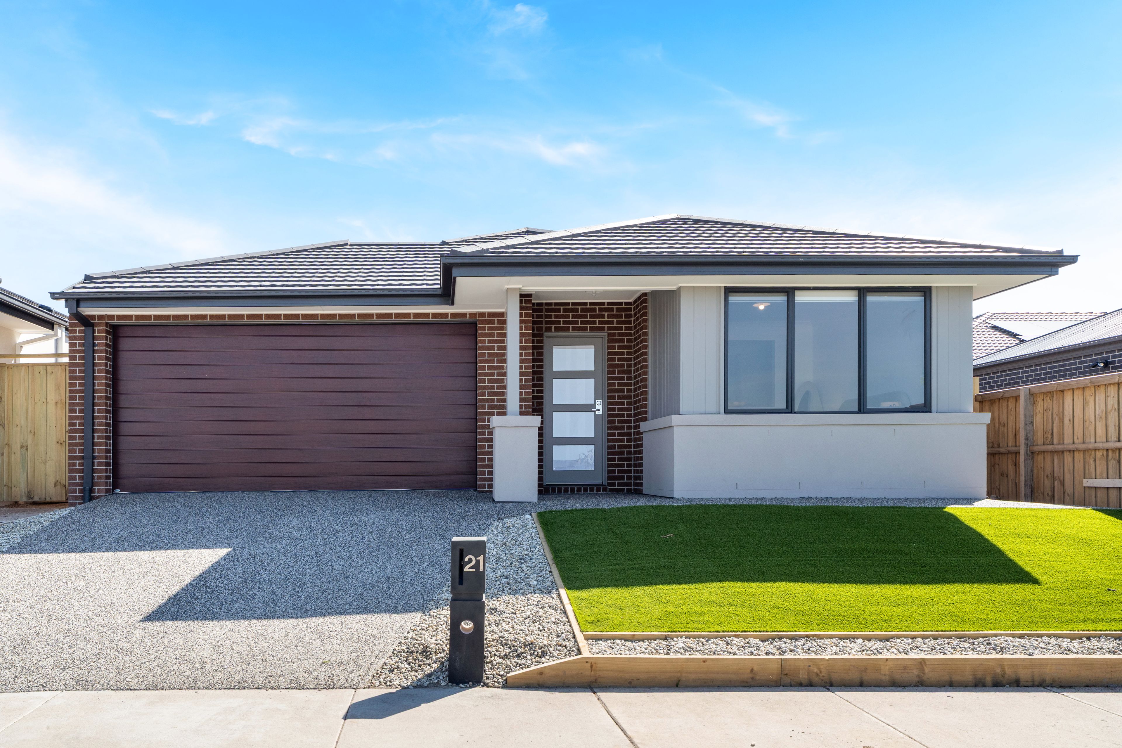 21 Lennox Street — photo from Ray White Craigieburn