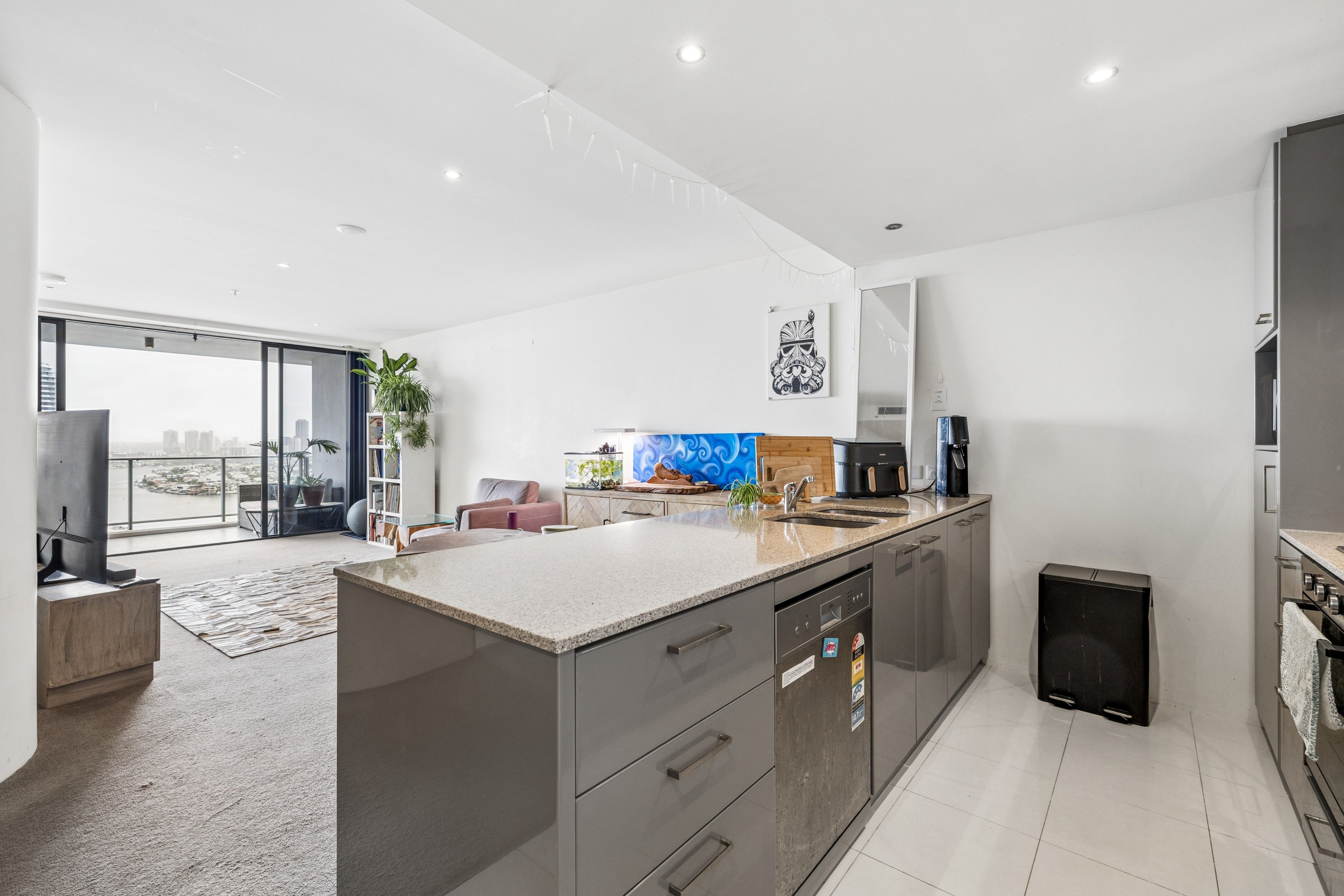 2904/4 Wahroonga Place — photo 7 of 13