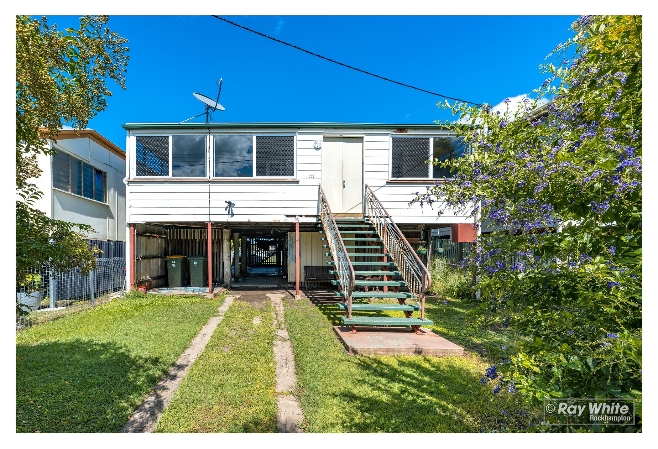 350 East Street, Depot Hill QLD 4700