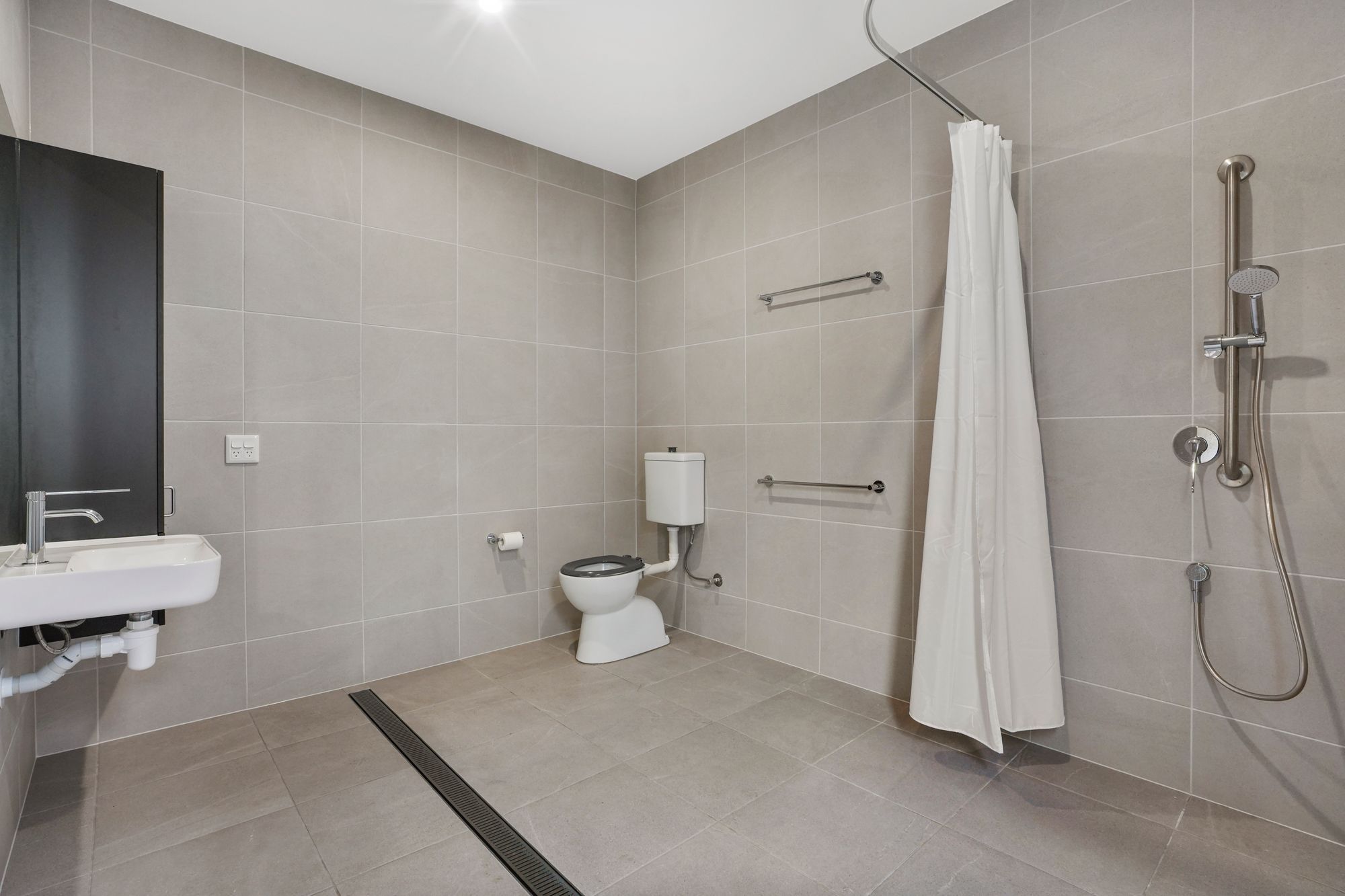 31 Langdon Street — photo 10 of 14