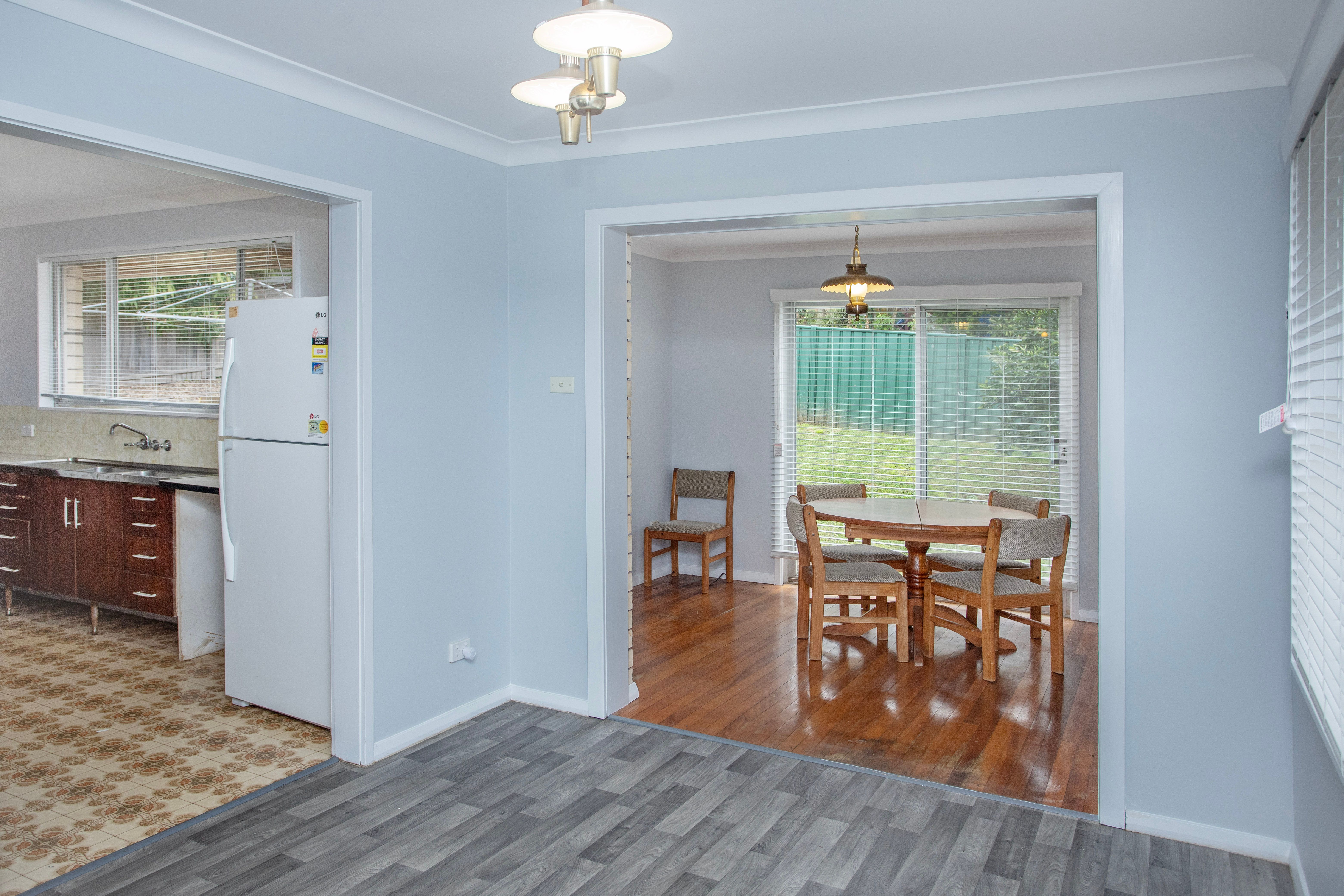 14 Gleeson Crescent — photo 7 of 20