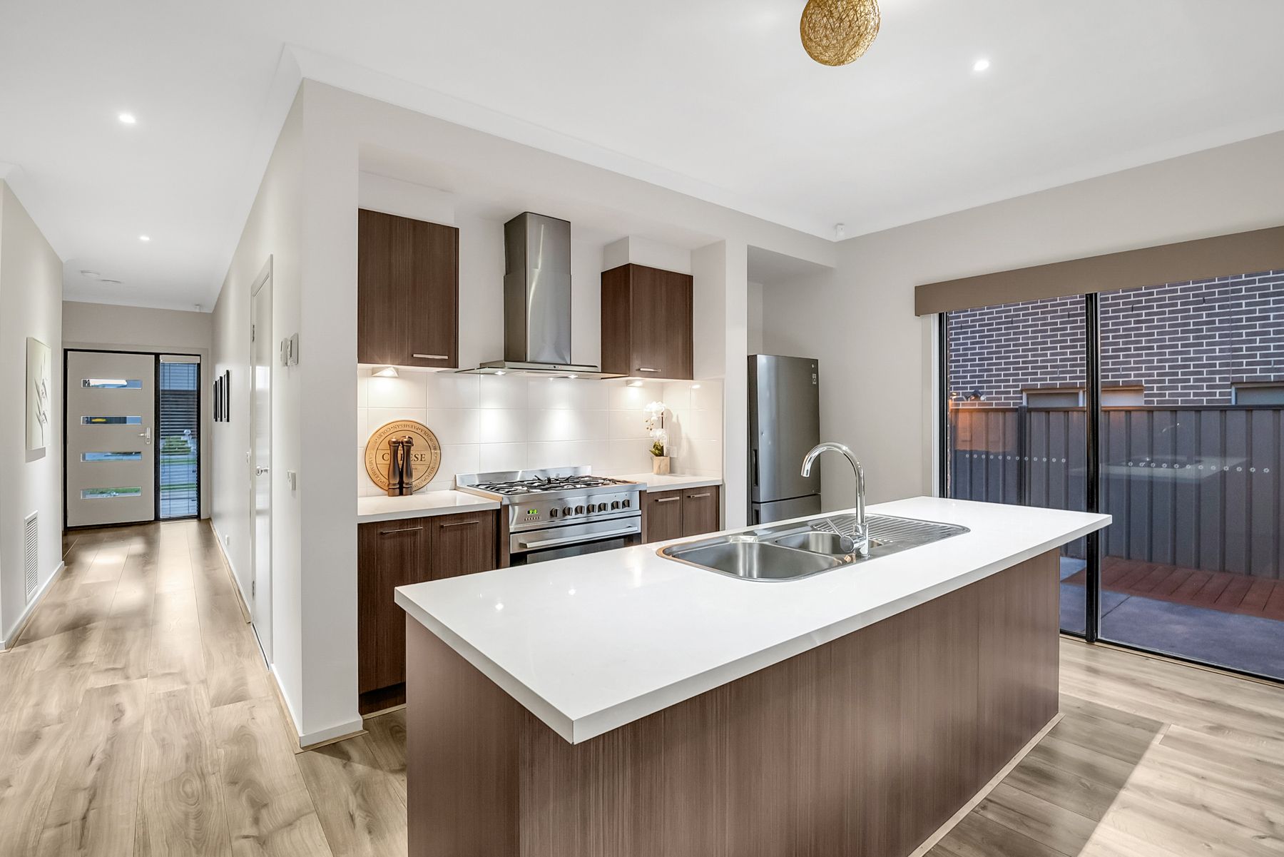 27 Baronial Way, Craigieburn, VIC 3064