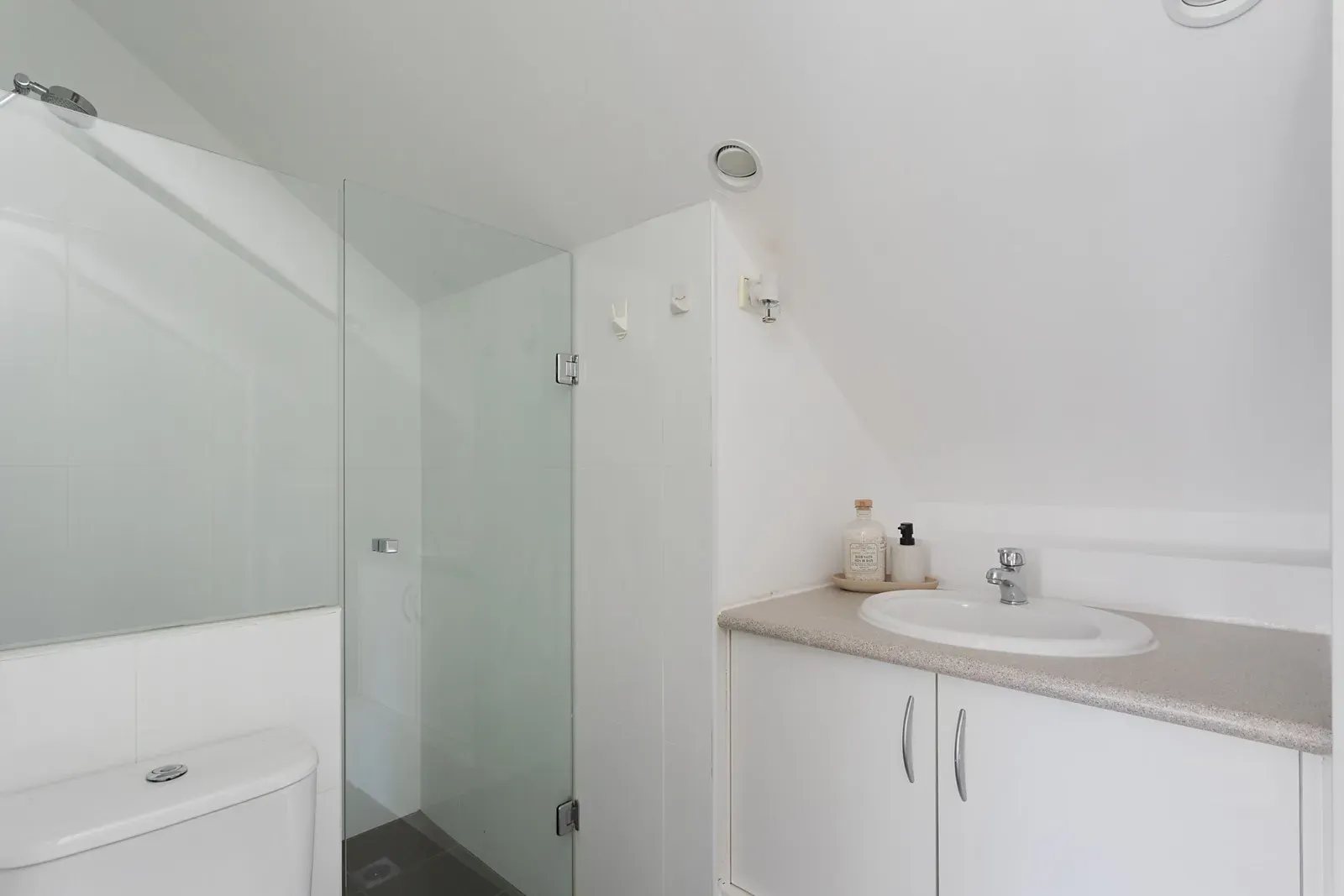 1-3/30 Francis Street — photo 11 of 15