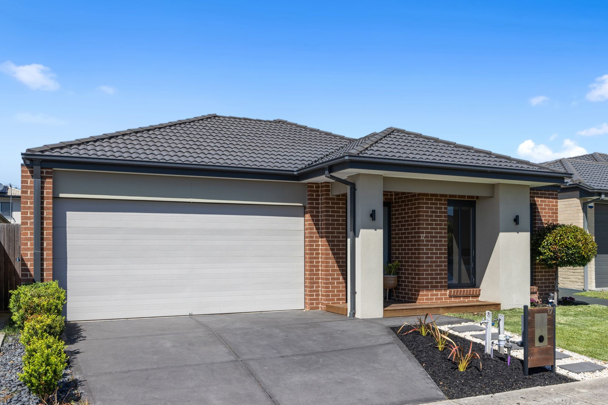 17 Millicent Parade, Officer, VIC 3809