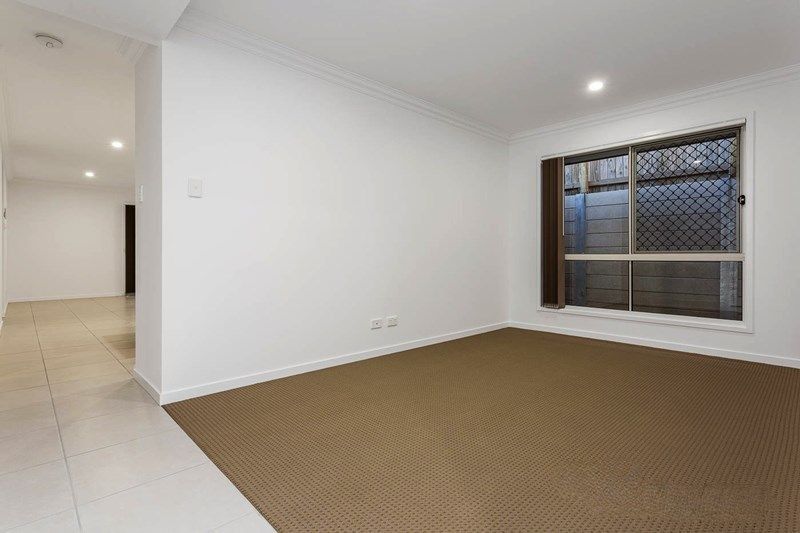 14 Acacia Place — photo 5 of 11