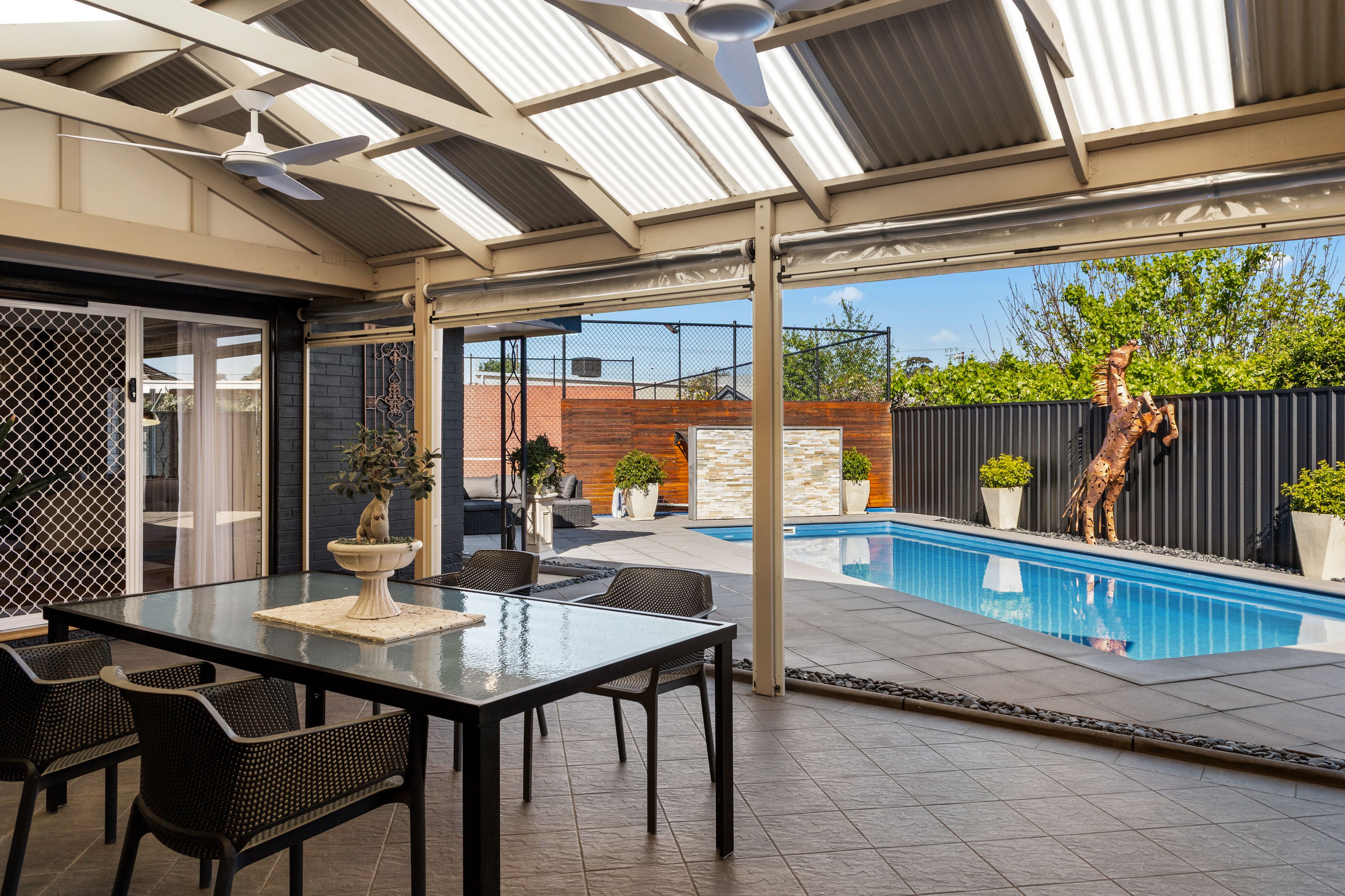 33 Oakleigh Road — photo 15 of 17