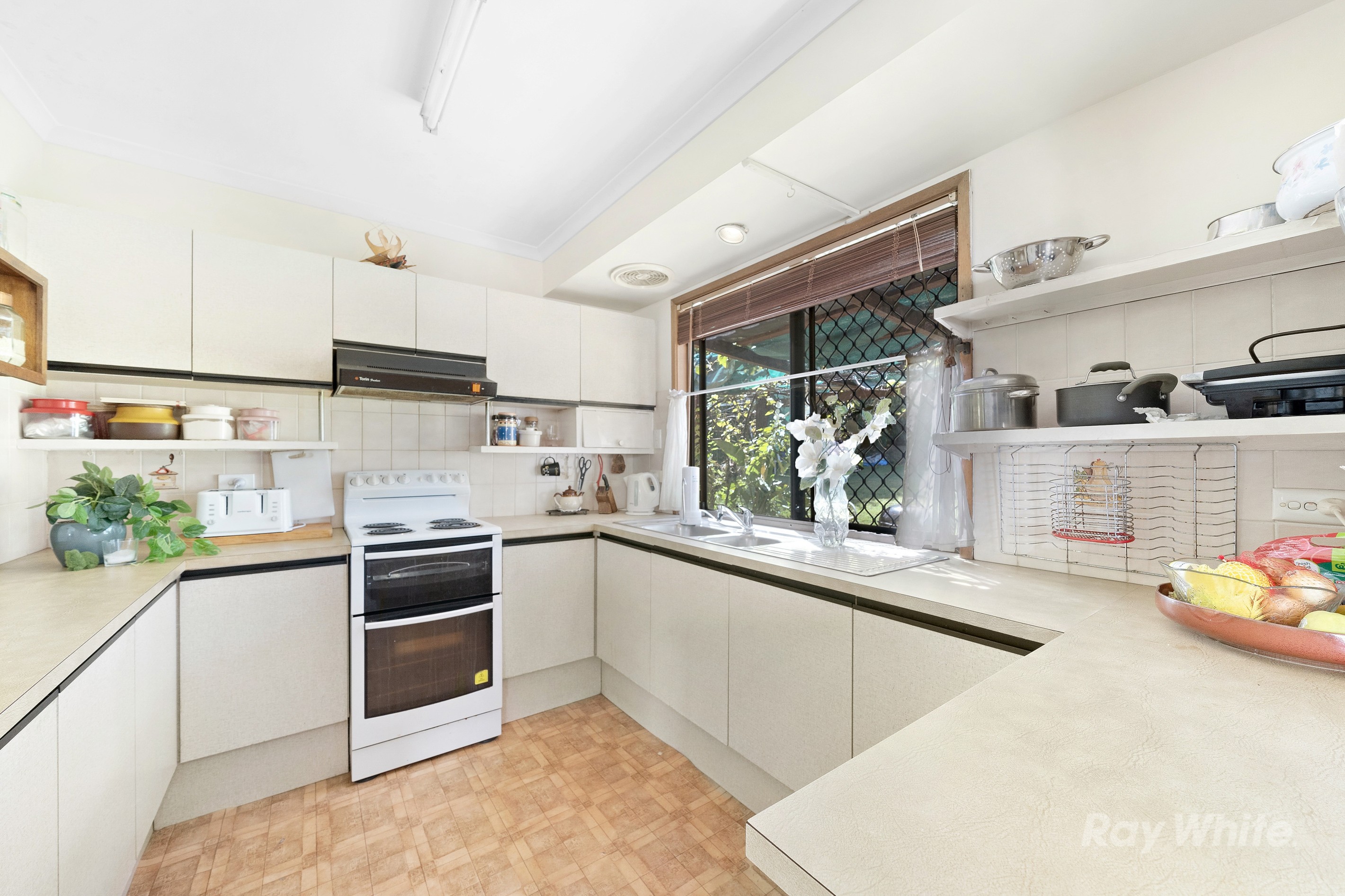 14 Girralong Street, Eagleby, QLD 4207