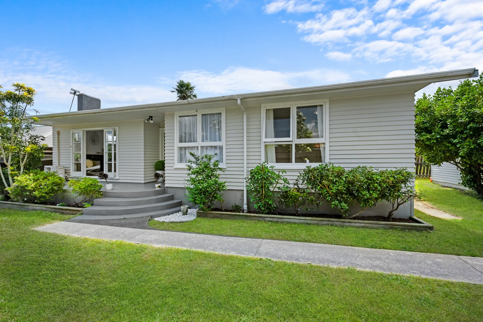 8A White Road, Manurewa, Manukau City