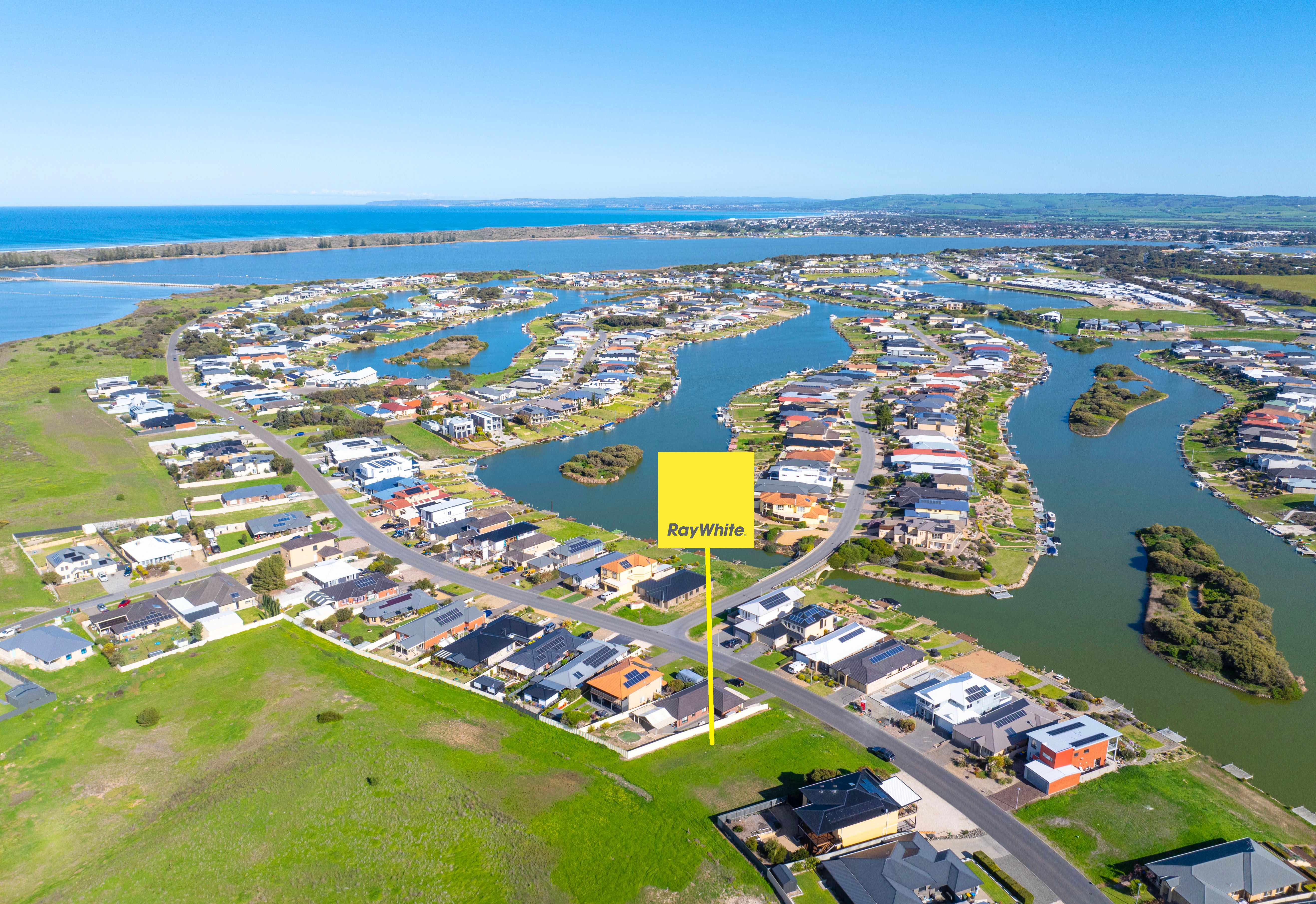 154 Excelsior Parade, Hindmarsh Island, SA 5214