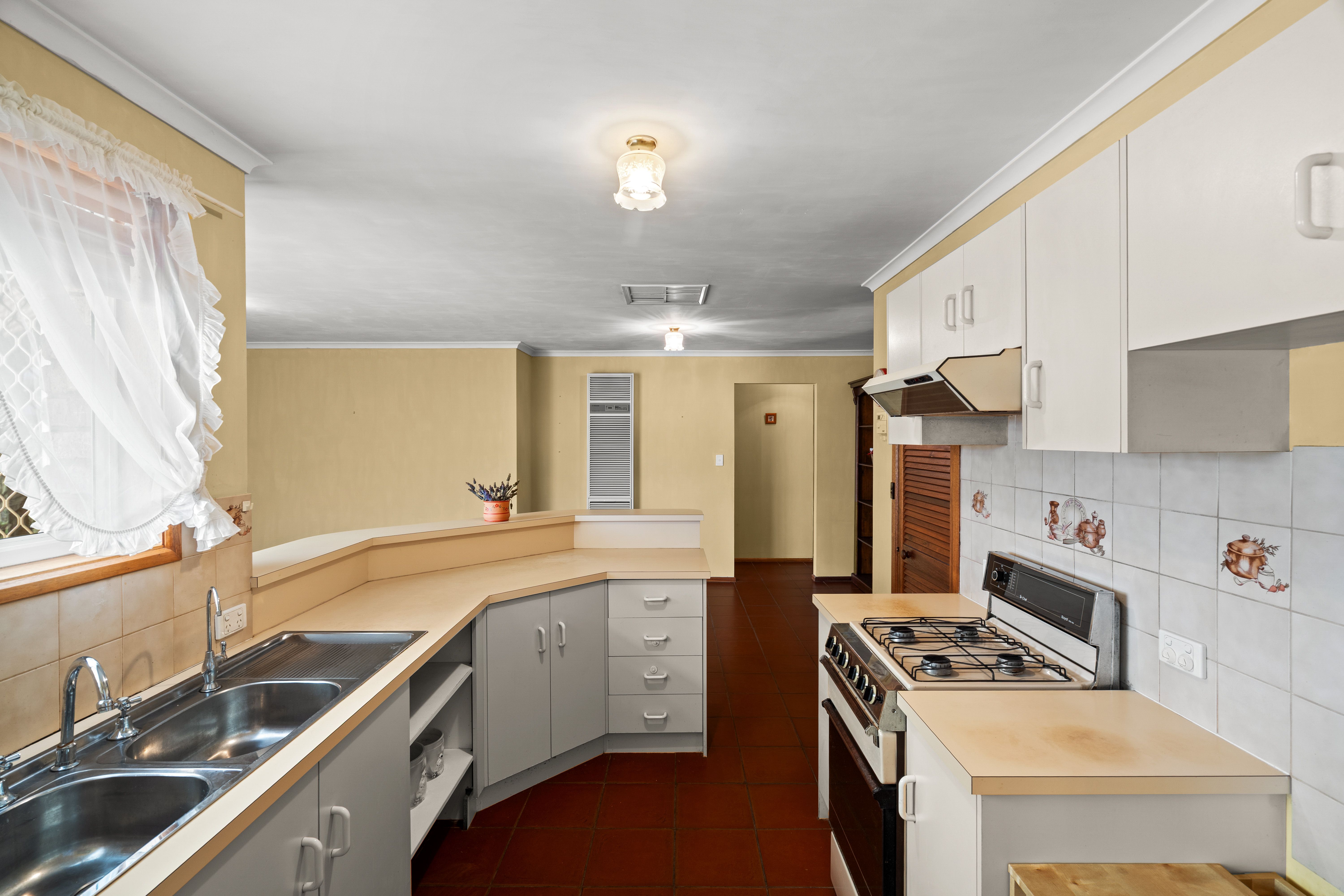 2 Gainsborough Street — photo 4 of 21