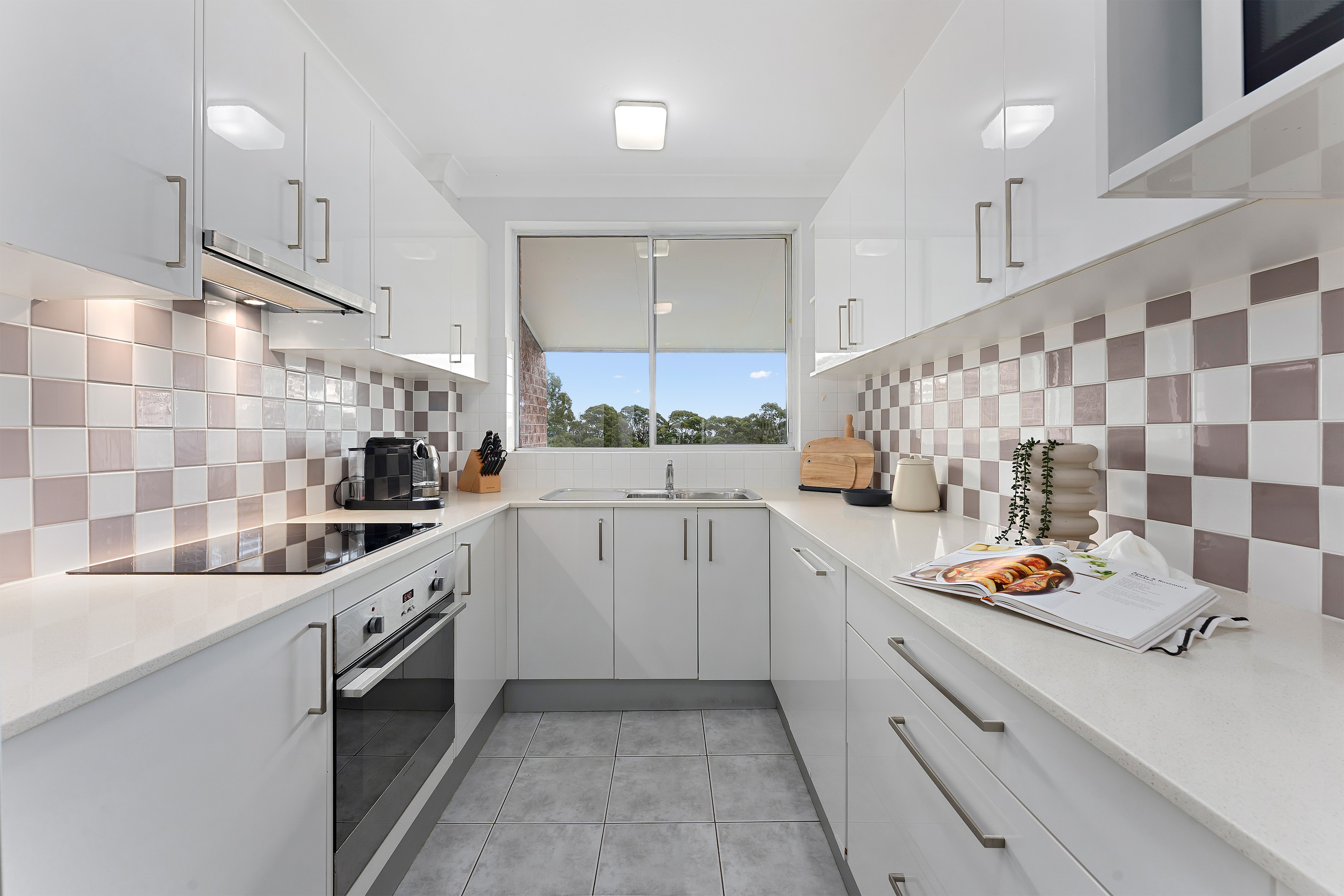 17/8-14 Bowen Street, Chatswood, NSW 2067