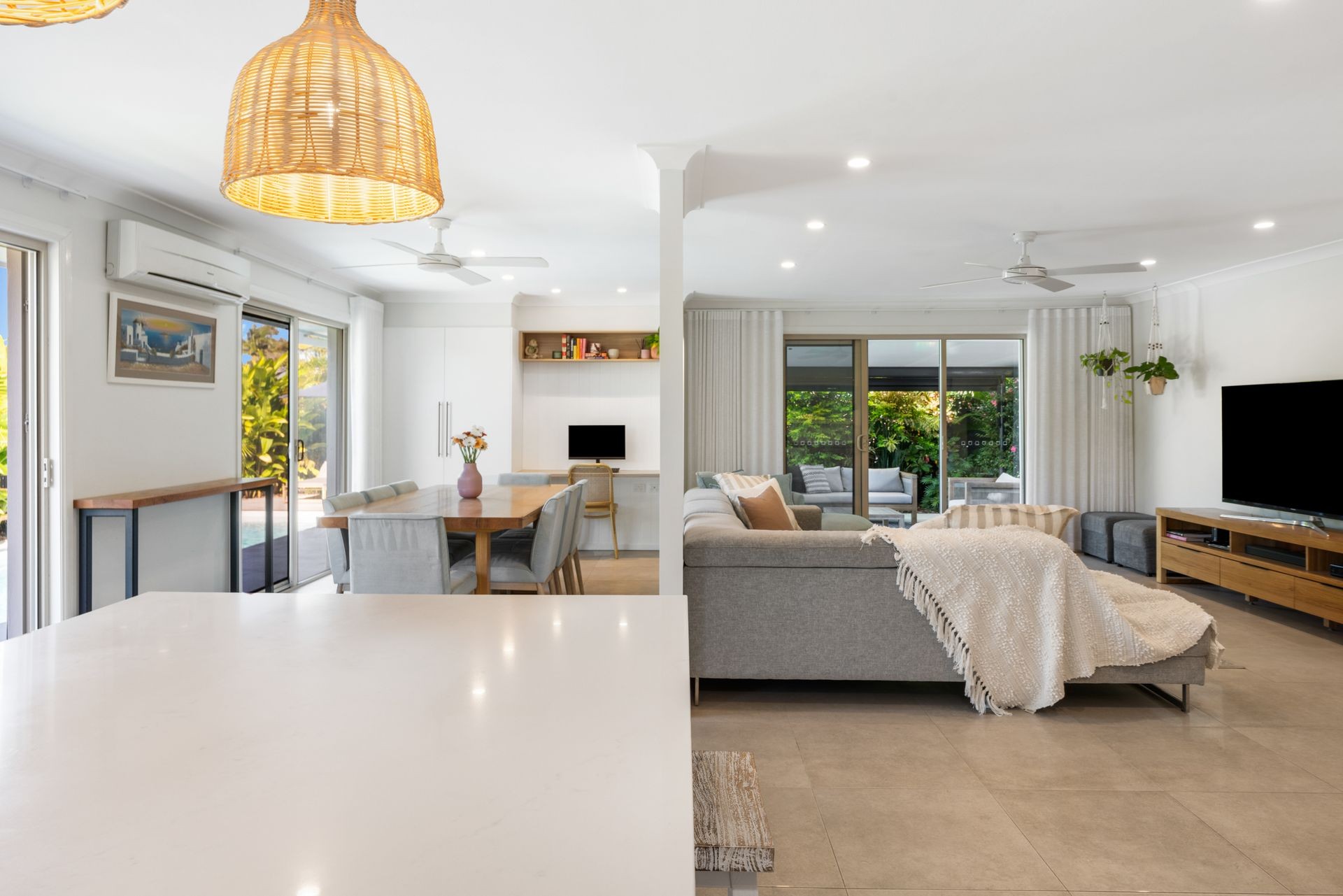 36 Vatakoula Parade, Mermaid Waters, QLD 4218