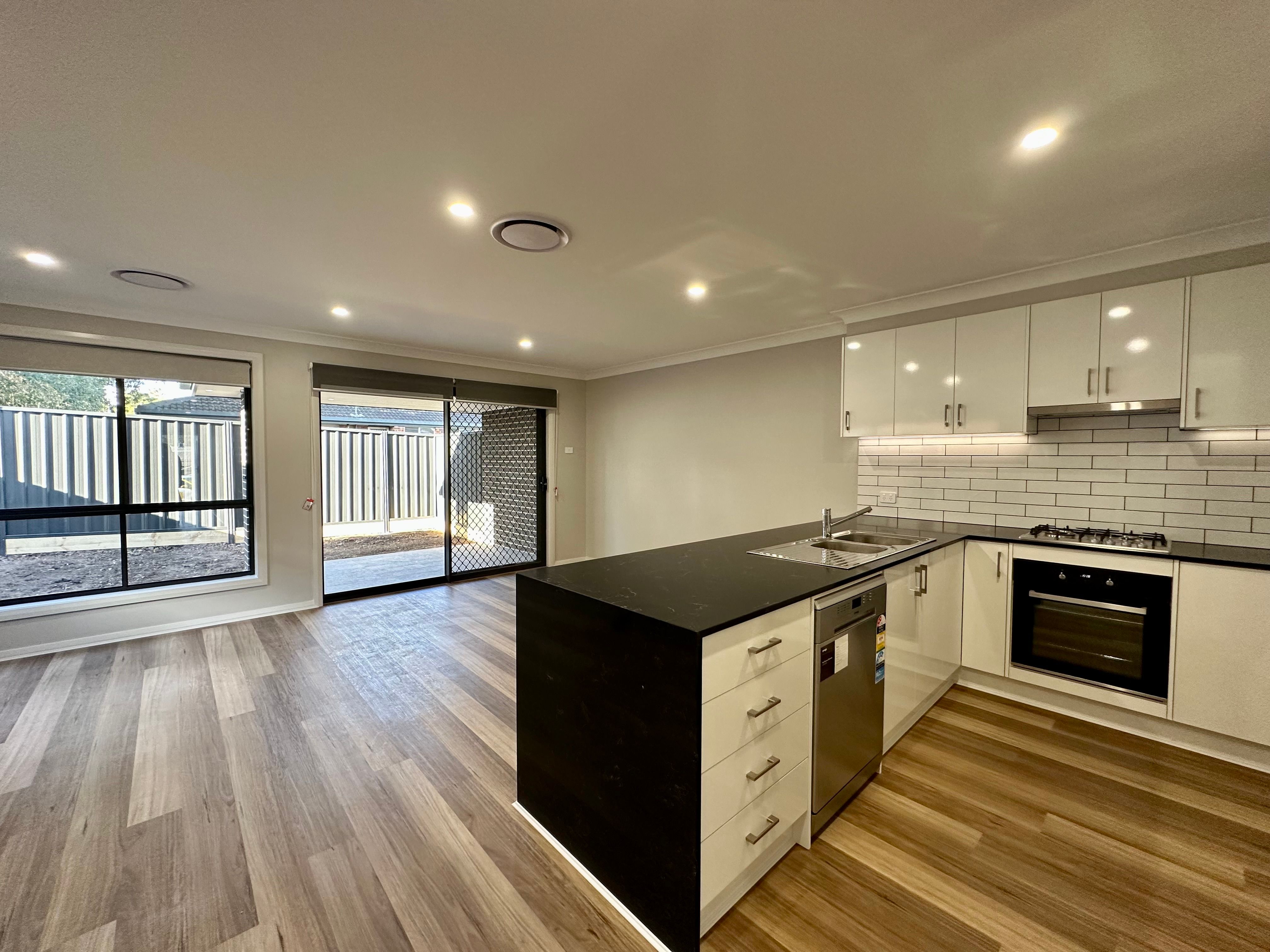 2/1a Waller Street, East Maitland, NSW 2323