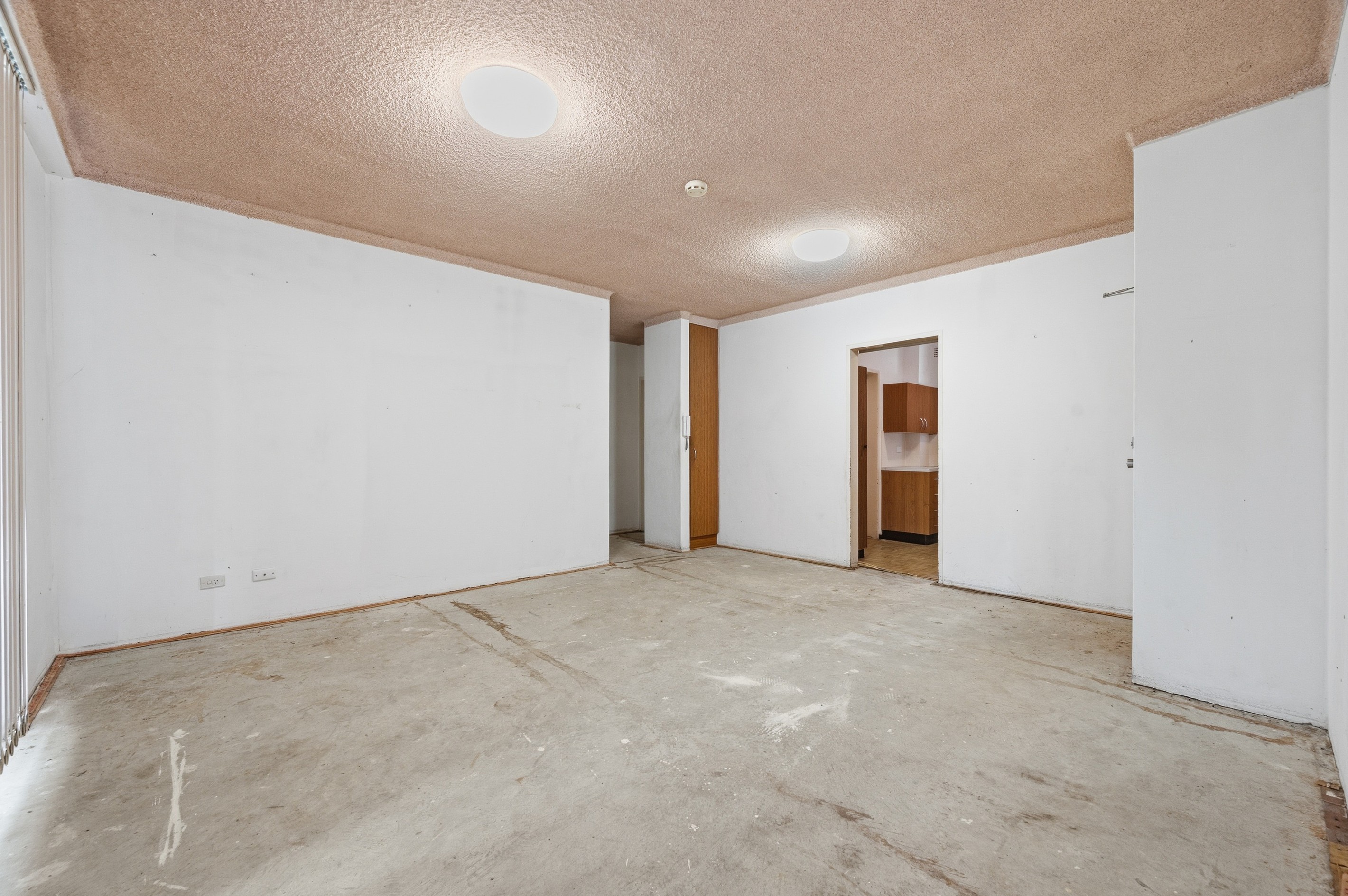 2/19 Chamberlain Street, Campbelltown, NSW 2560
