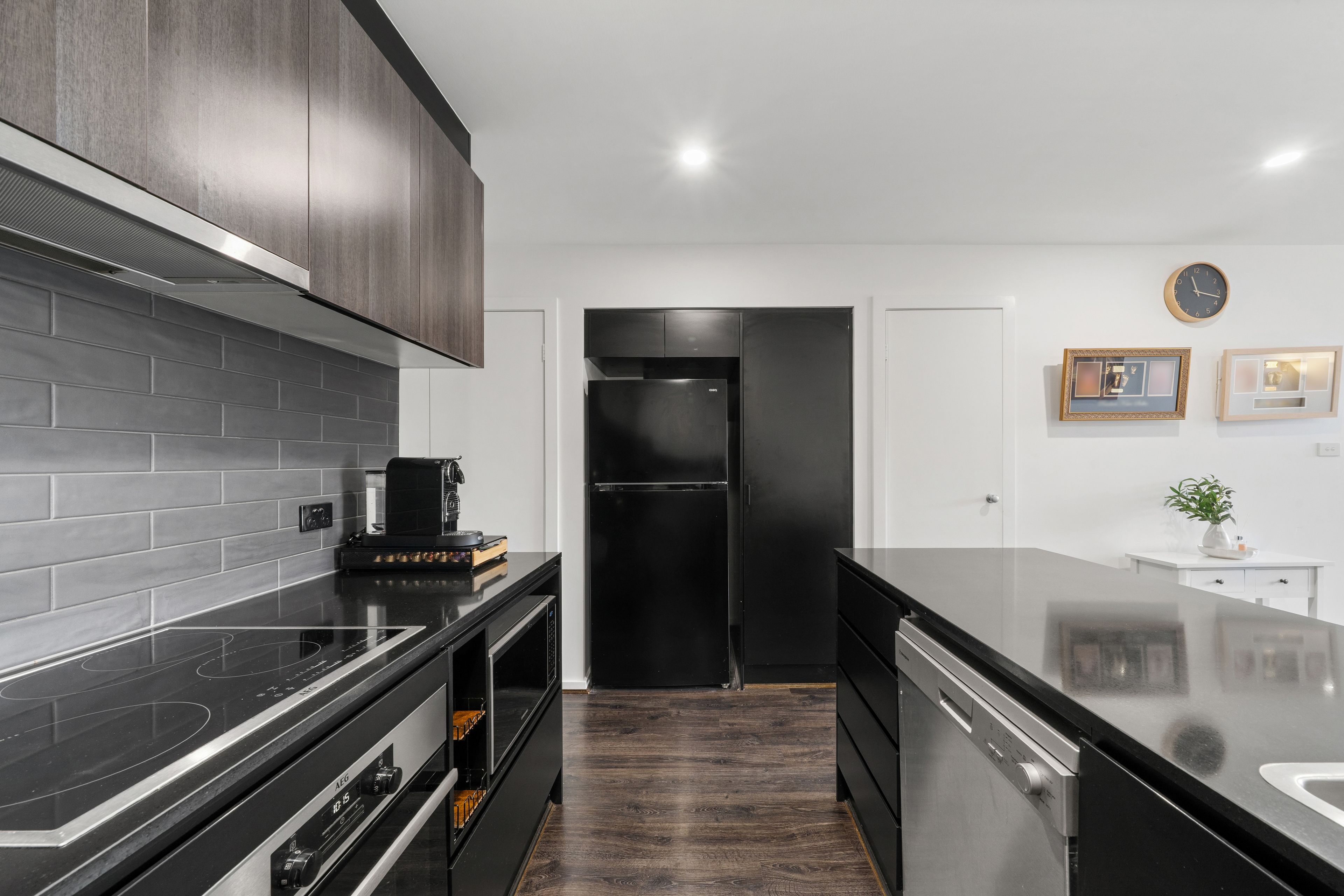 118/161 Mortimer Lewis Drive — photo 5 of 28