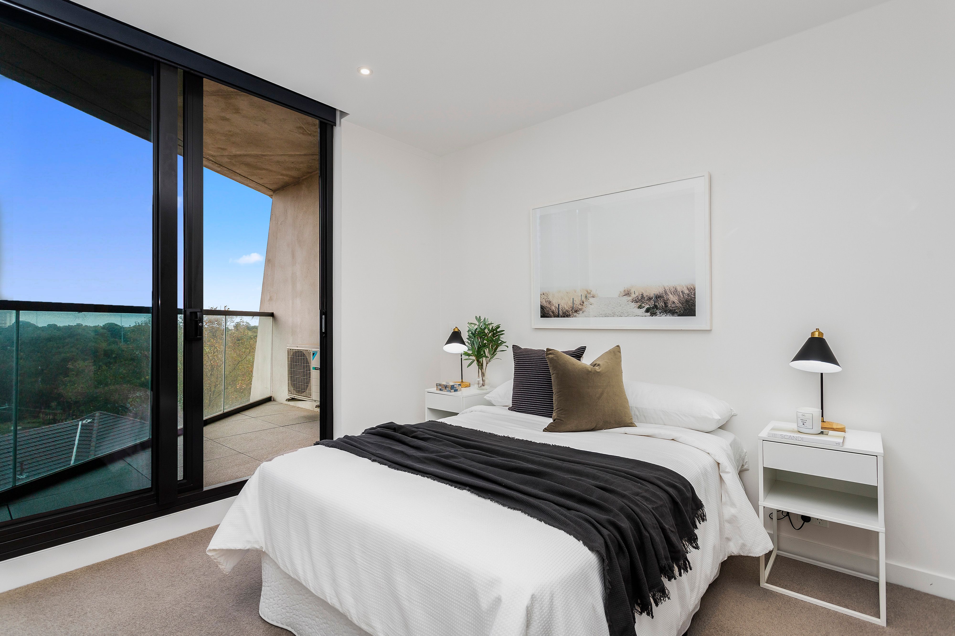 607/77 Queens Road, Melbourne, VIC 3004