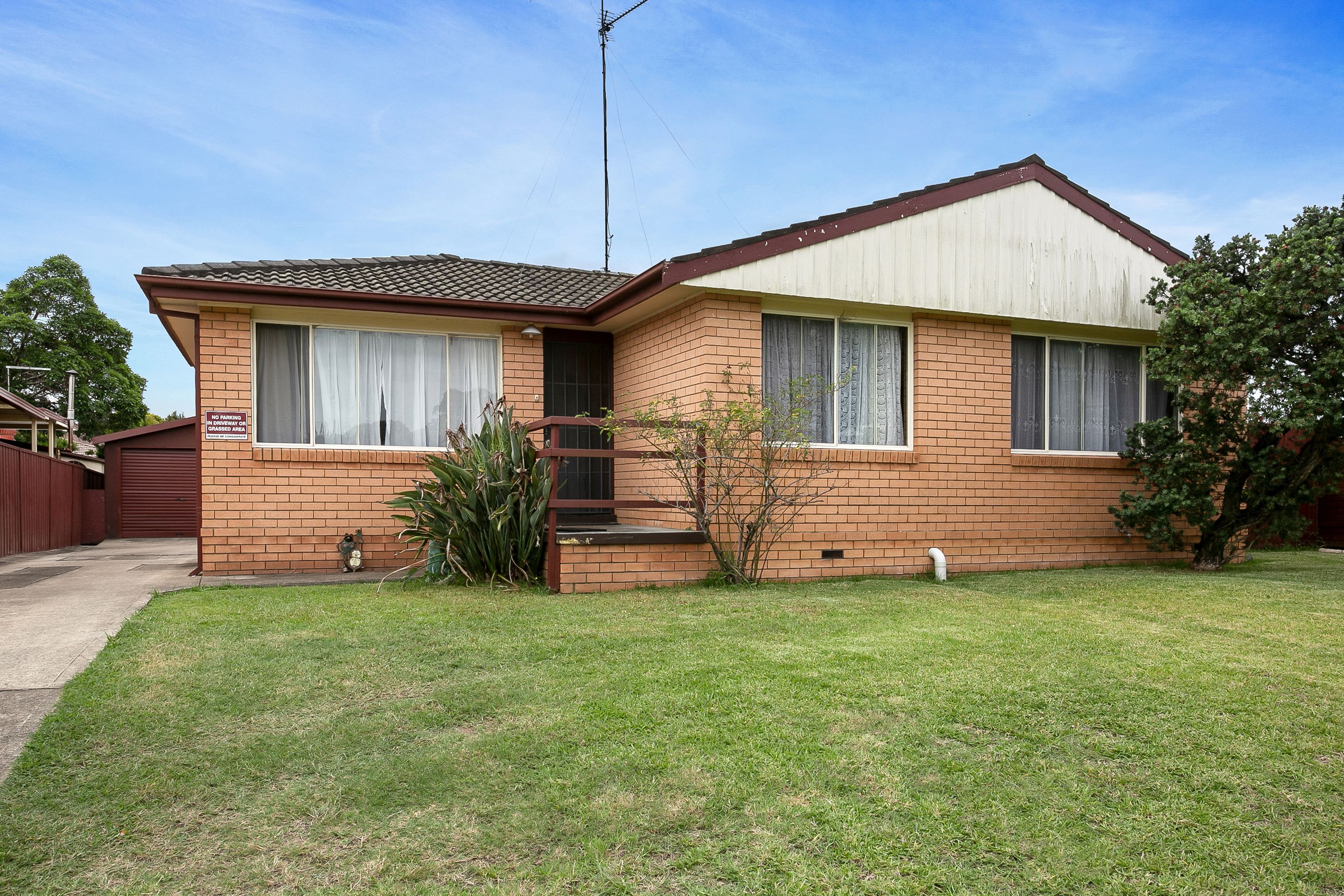4 & 4a Friedmann Place, South Penrith, NSW 2750