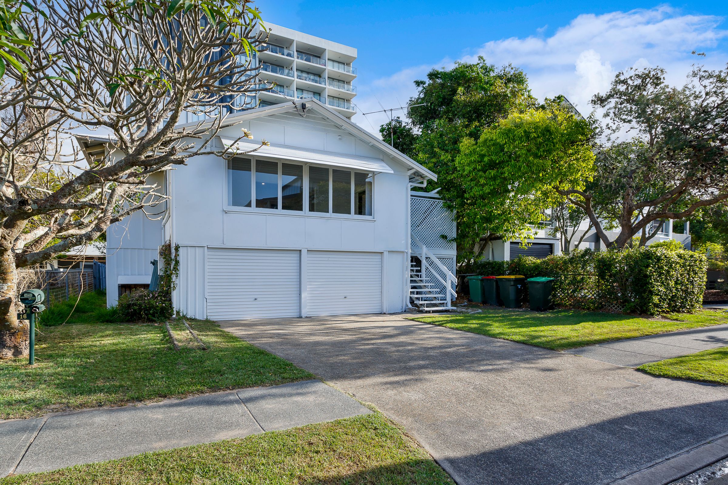 16 Parker Street, Labrador, QLD 4215