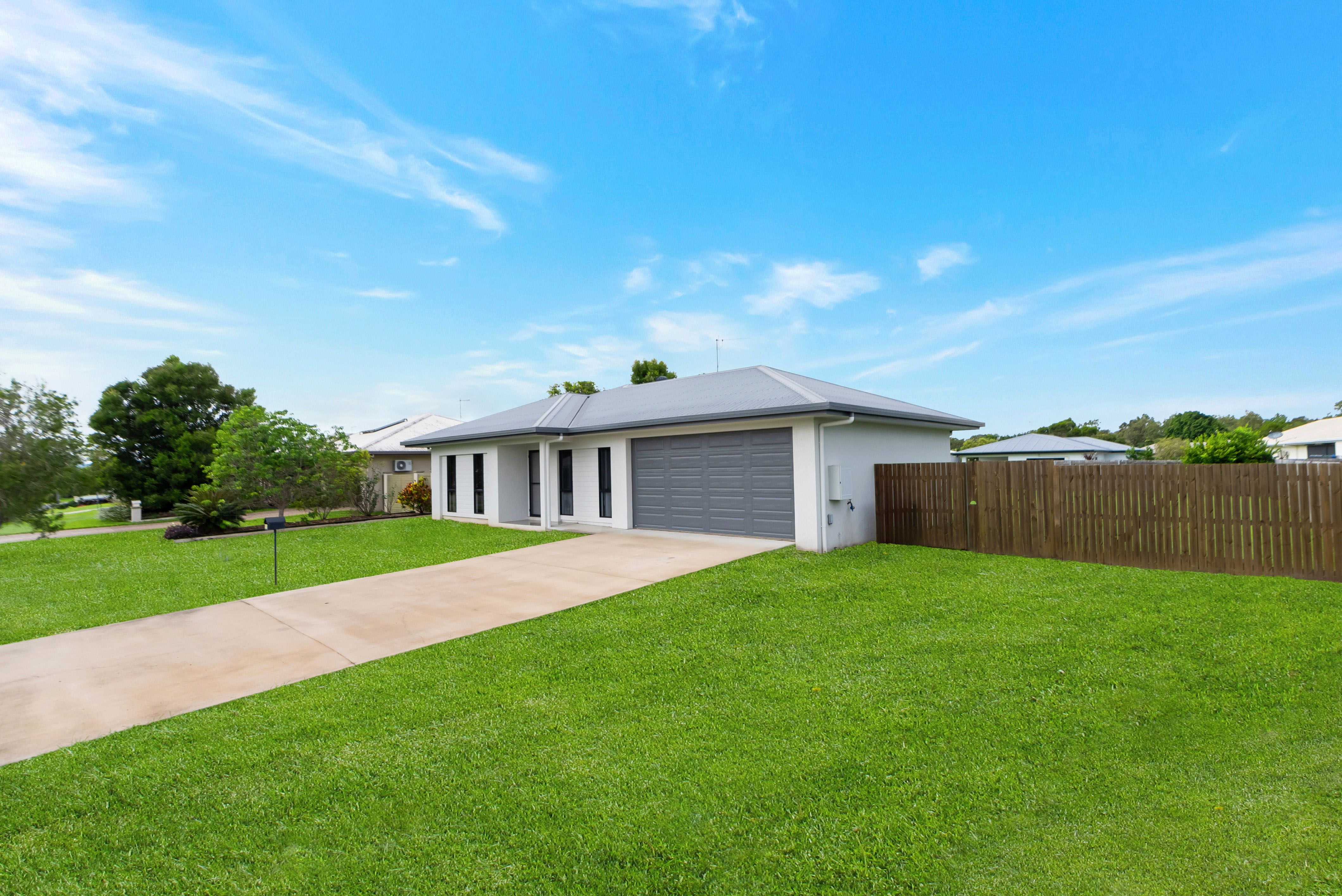 11 Sunbird Parade, Mareeba, QLD 4880