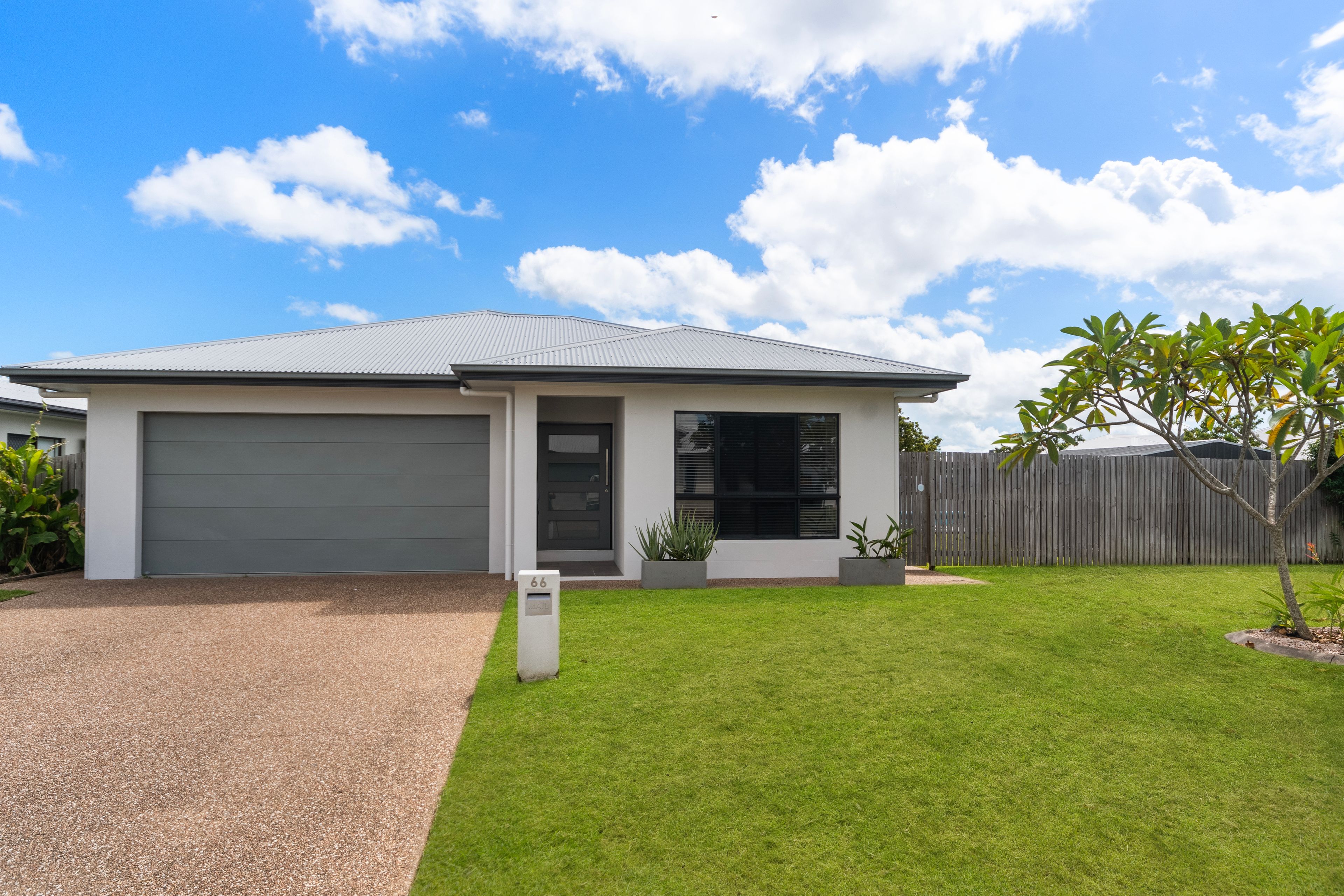 66 Daydream Circuit, Burdell, QLD 4818