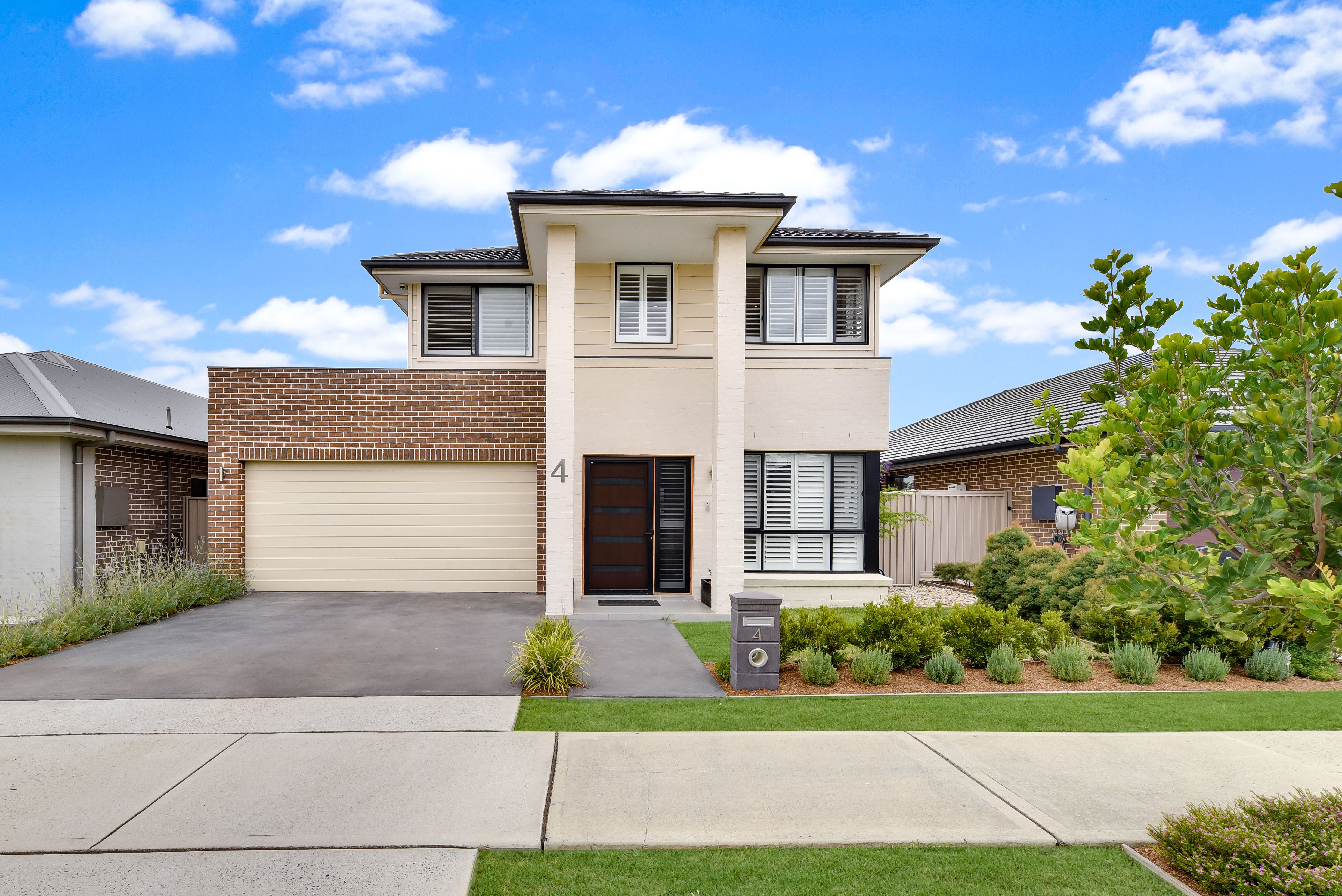 4 Milpera Street, JORDAN SPRINGS, NSW 2747