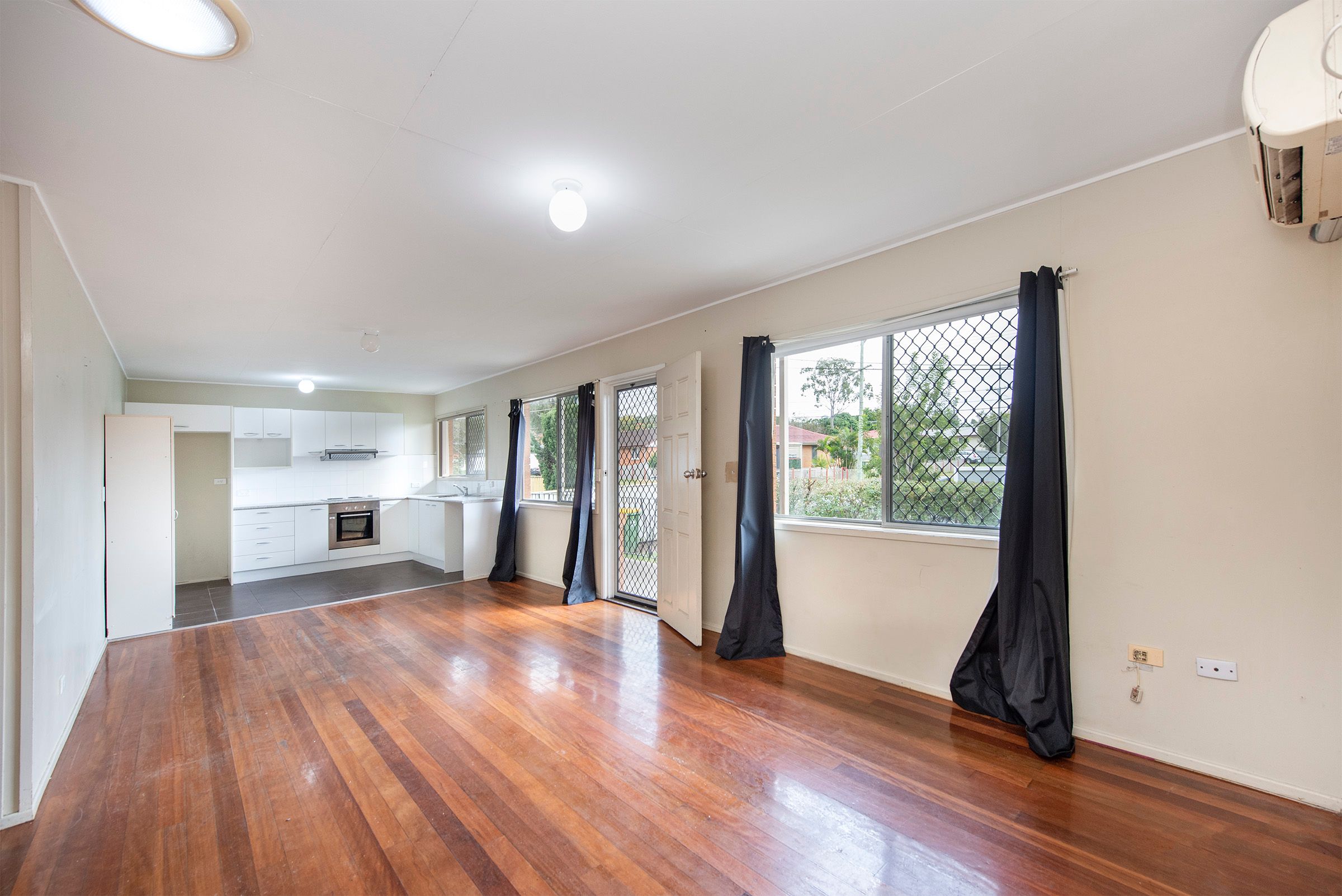 60 Ellen Street, Kingston, QLD 4114