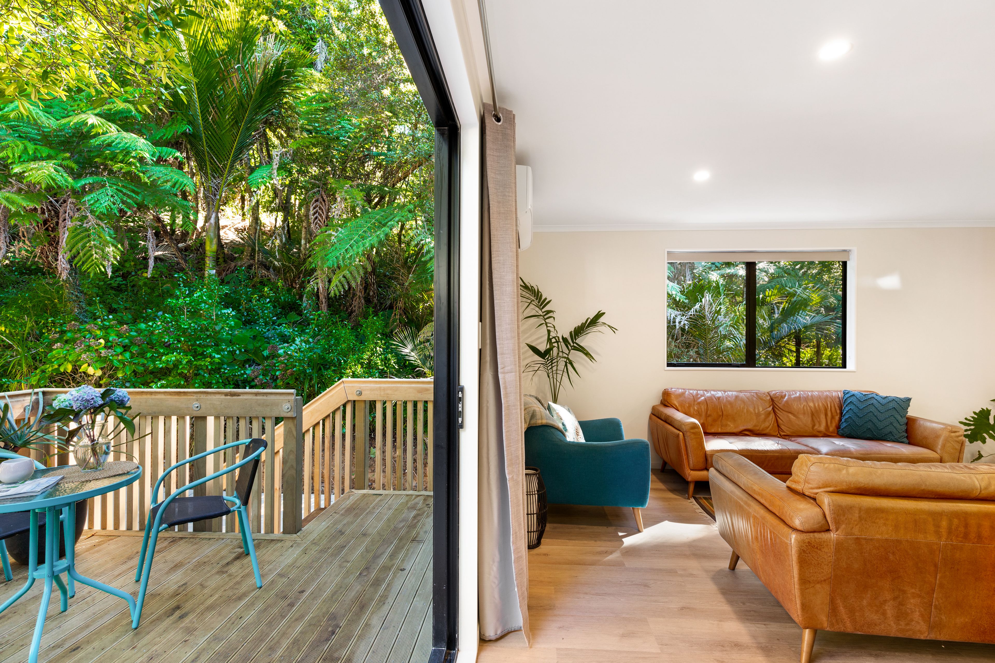193 Laingholm Drive, Laingholm, Waitakere City