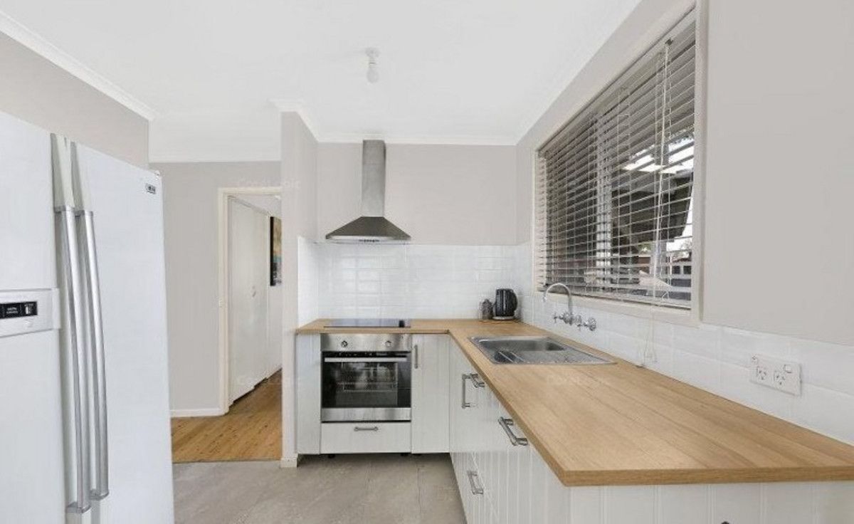 2 Monroe Place, Watanobbi, NSW 2259