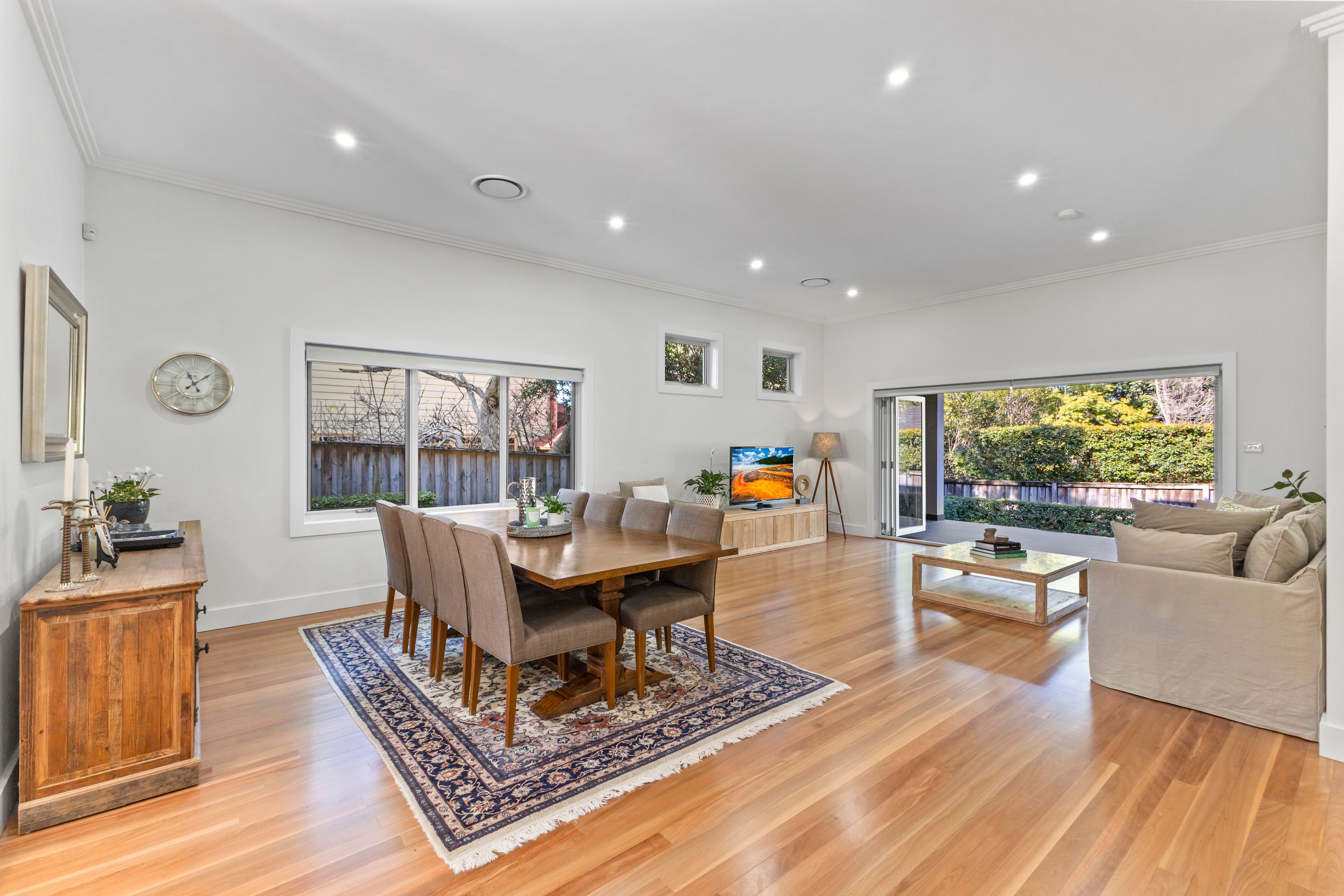 33 Murdoch Street — photo 6 of 18