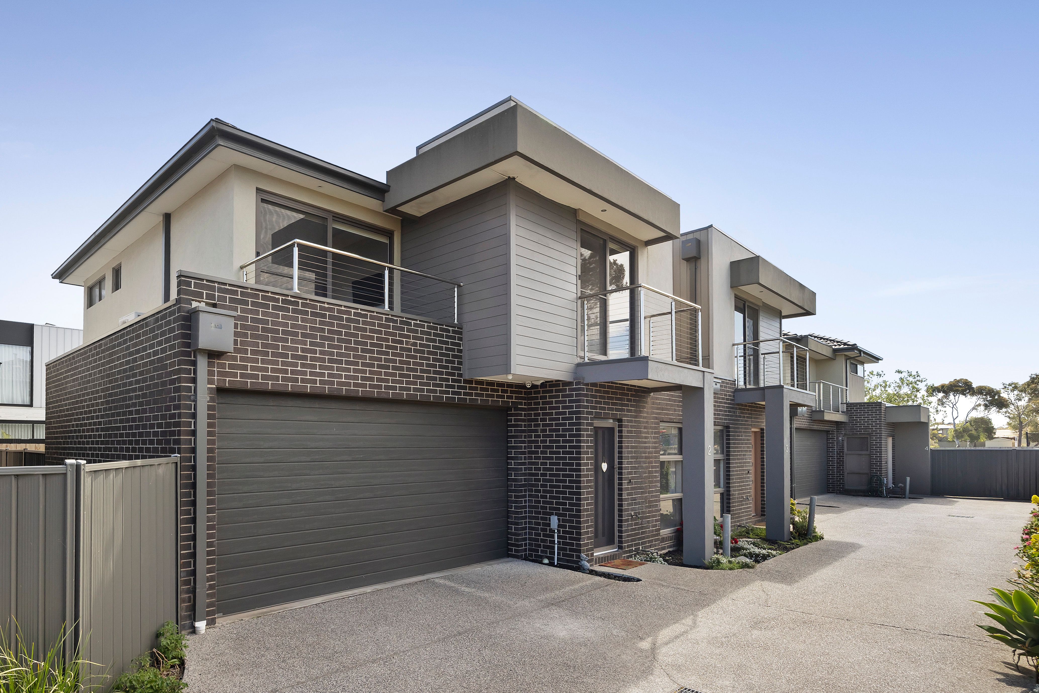8 Rosshire Road, Newport VIC 3015