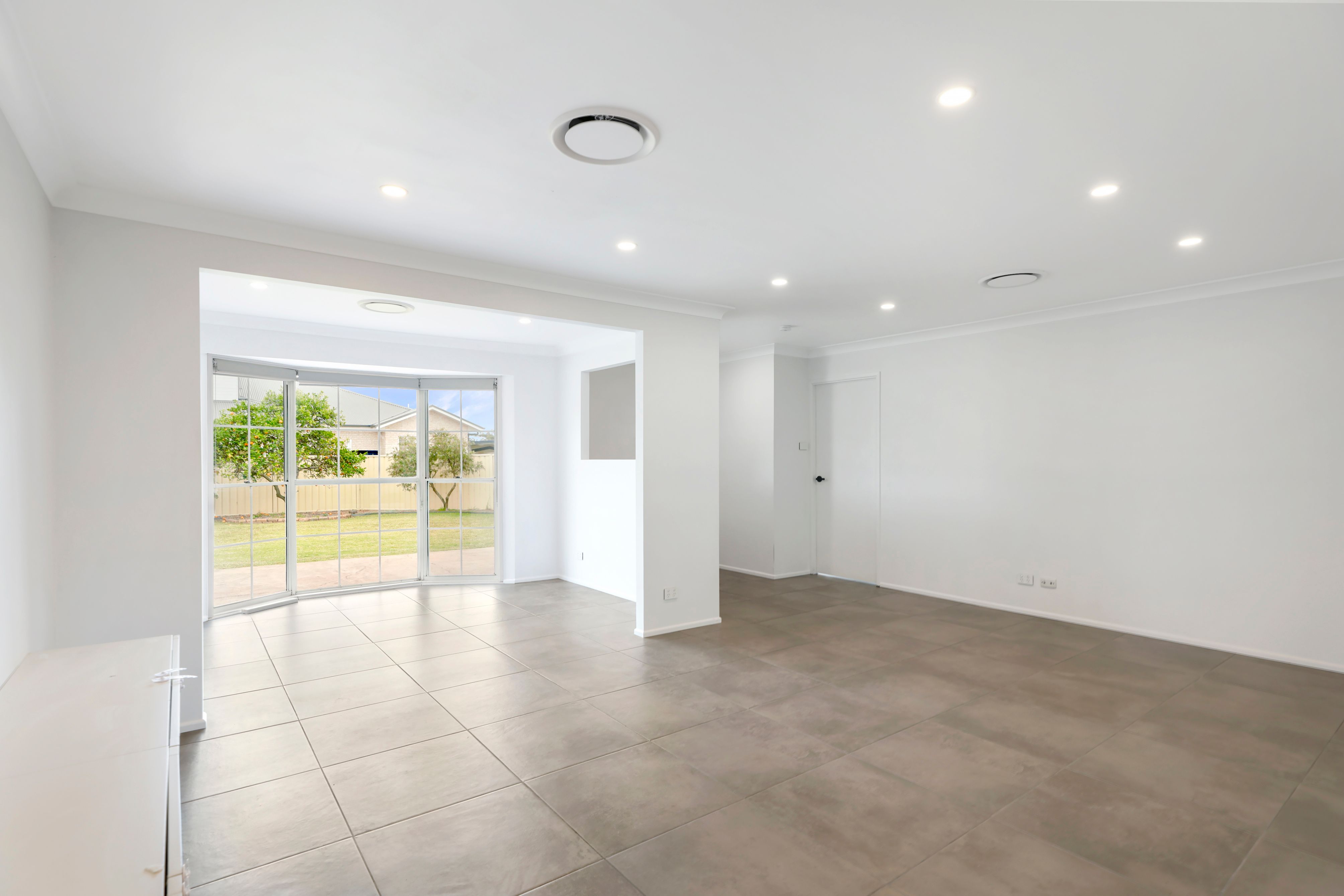 77 Silverdale Road — photo 4 of 13