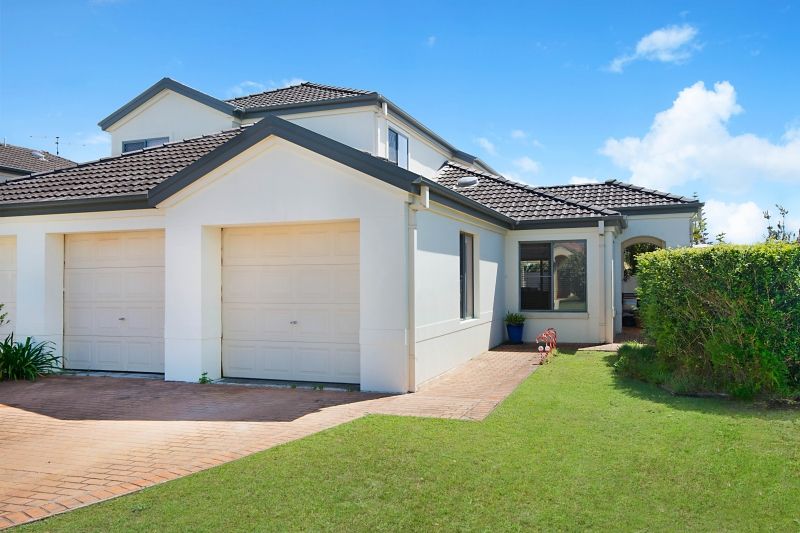 42 Beachside Way