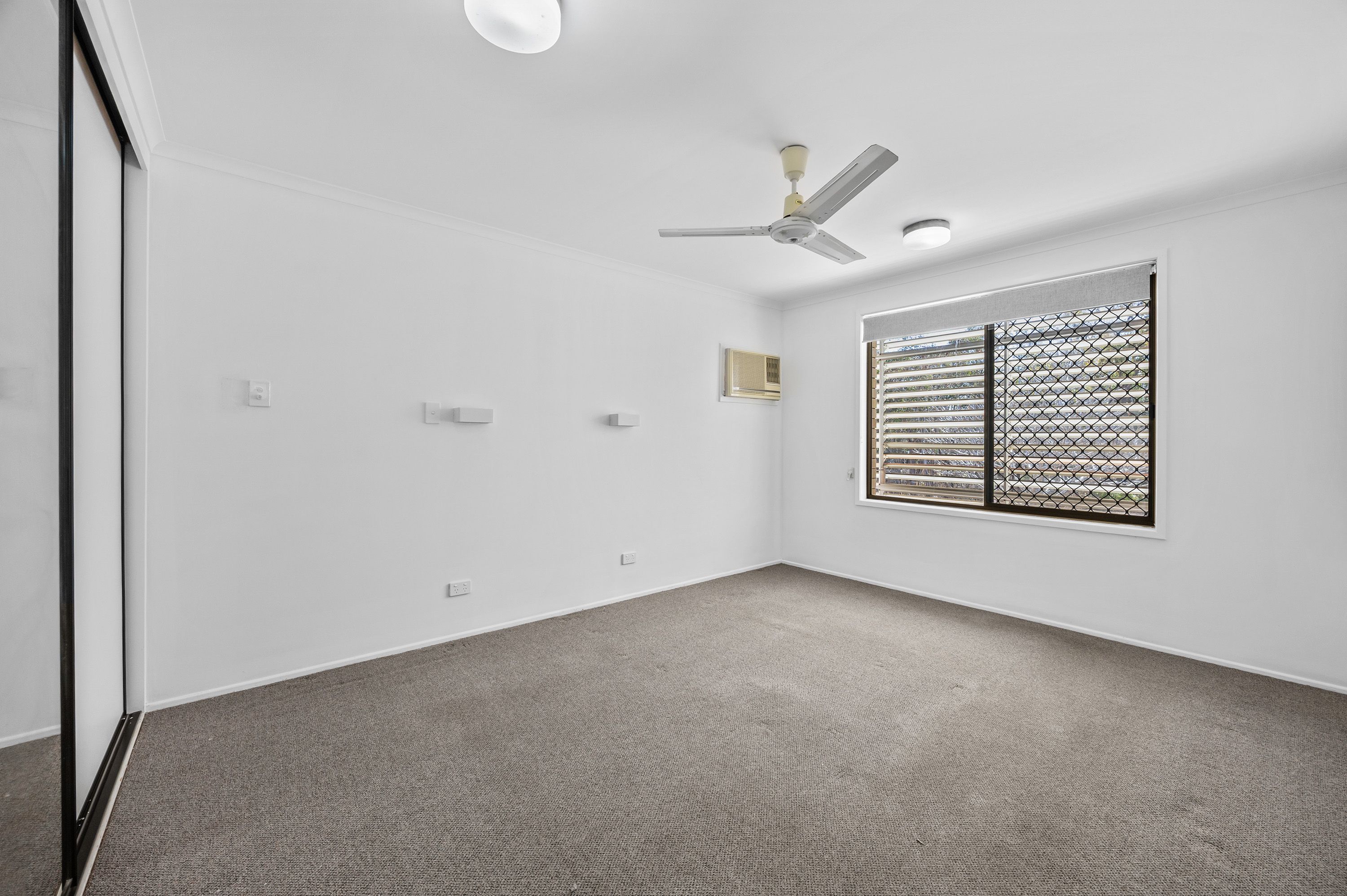 6 Aramac Drive — photo 6 of 12