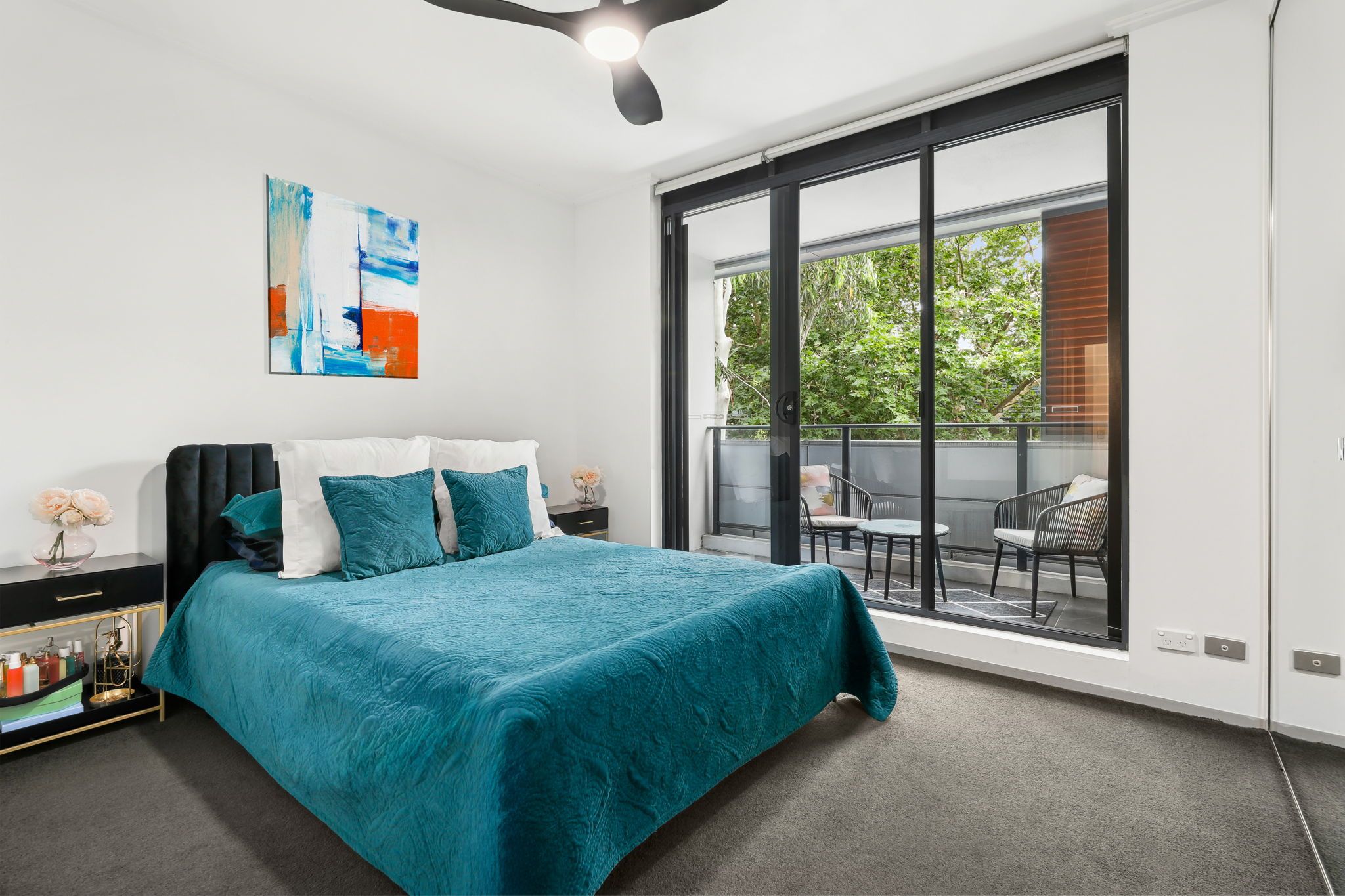 C305/5 Hunter Street — photo 4 of 6