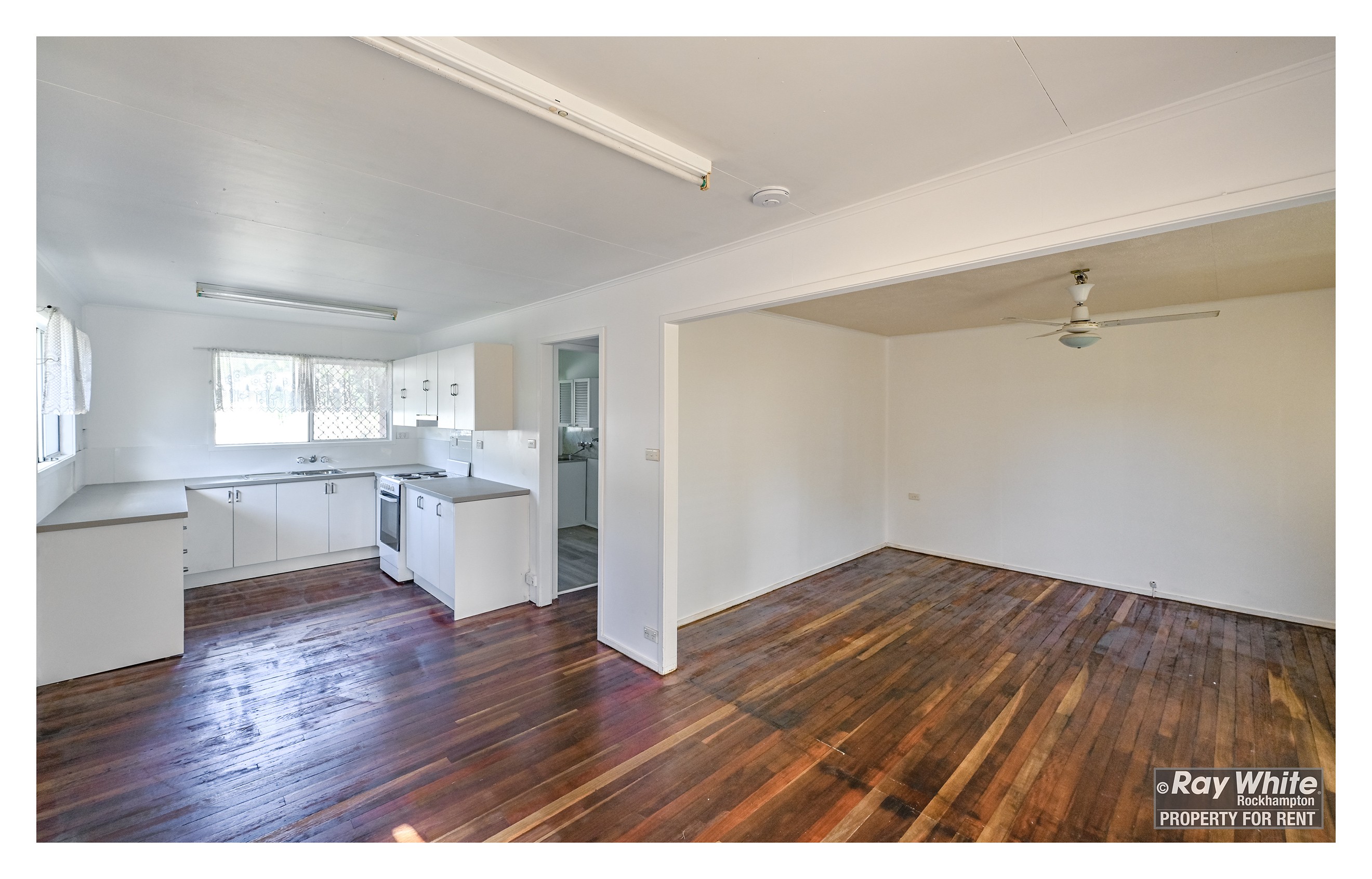 294 Saunders Street, Koongal, QLD 4701