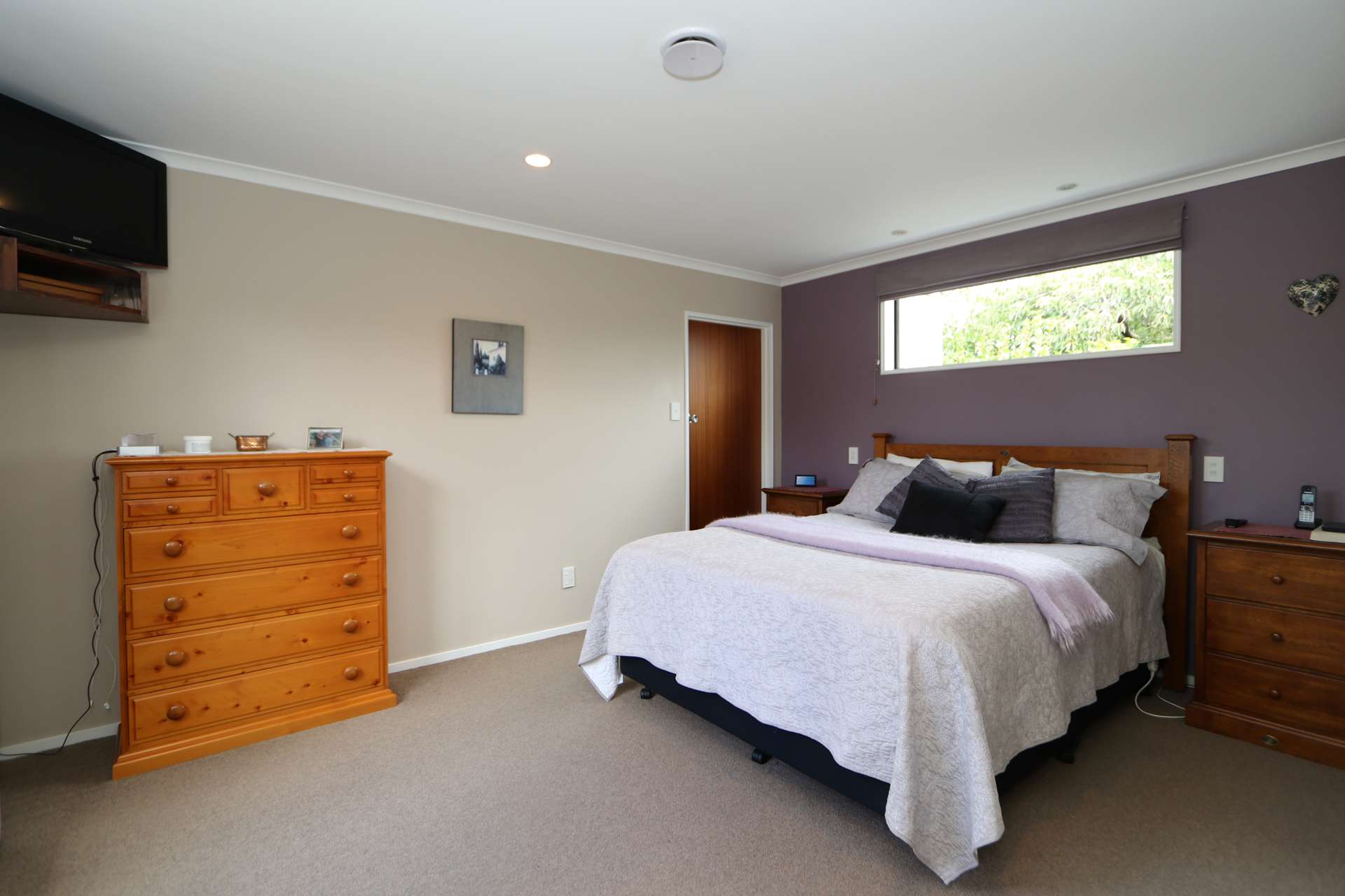 110 Carnarvon Court photo 6