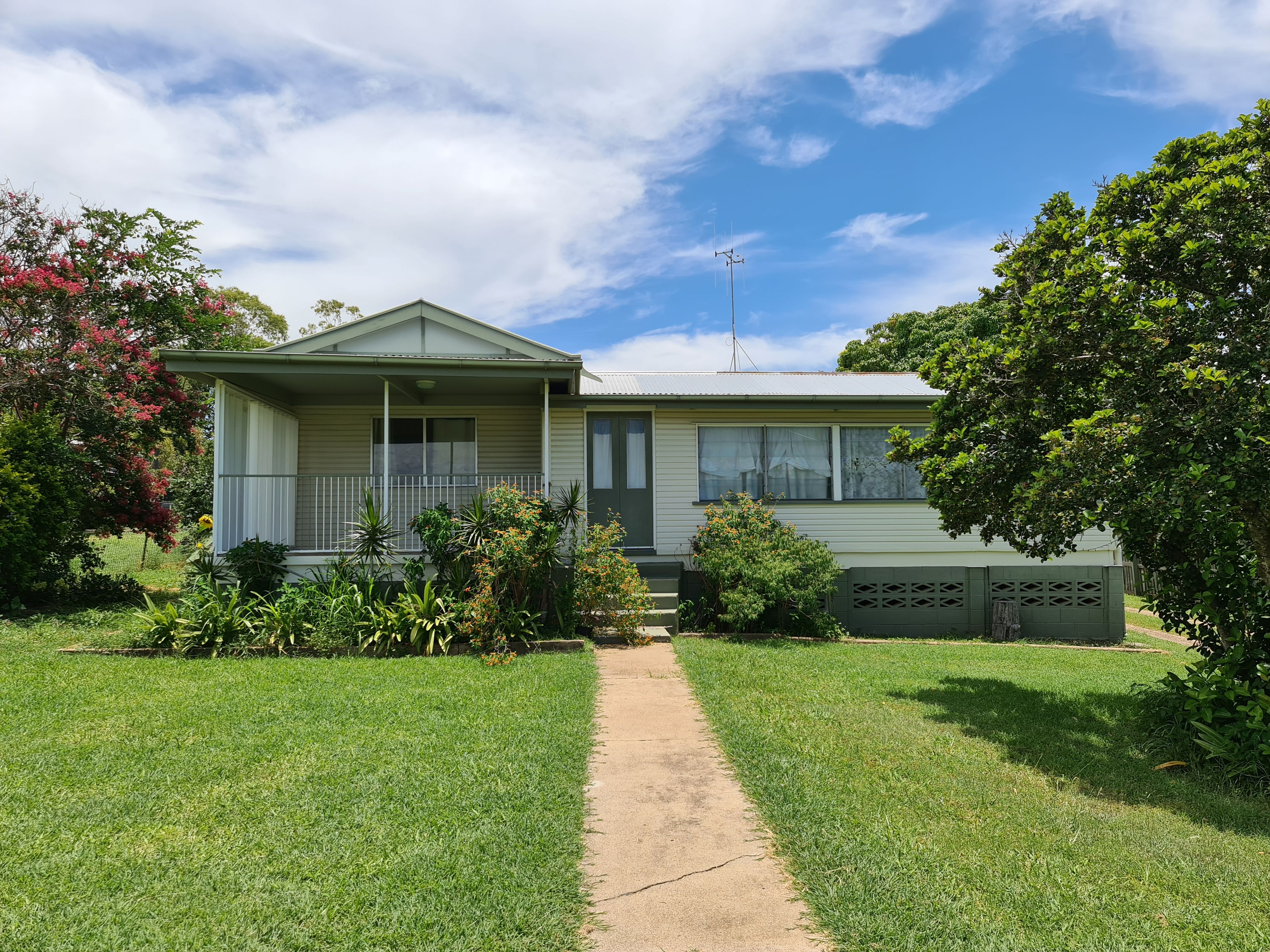 24 Bamboo Street, Gayndah, QLD 4625