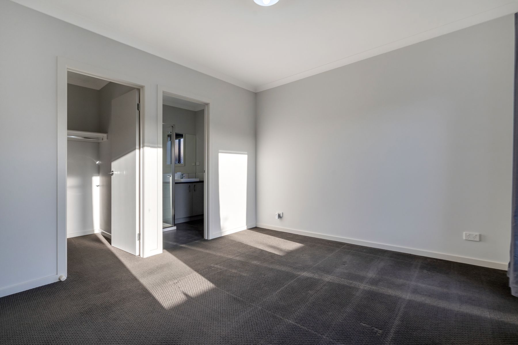 6 Feodora Street — photo 16 of 20