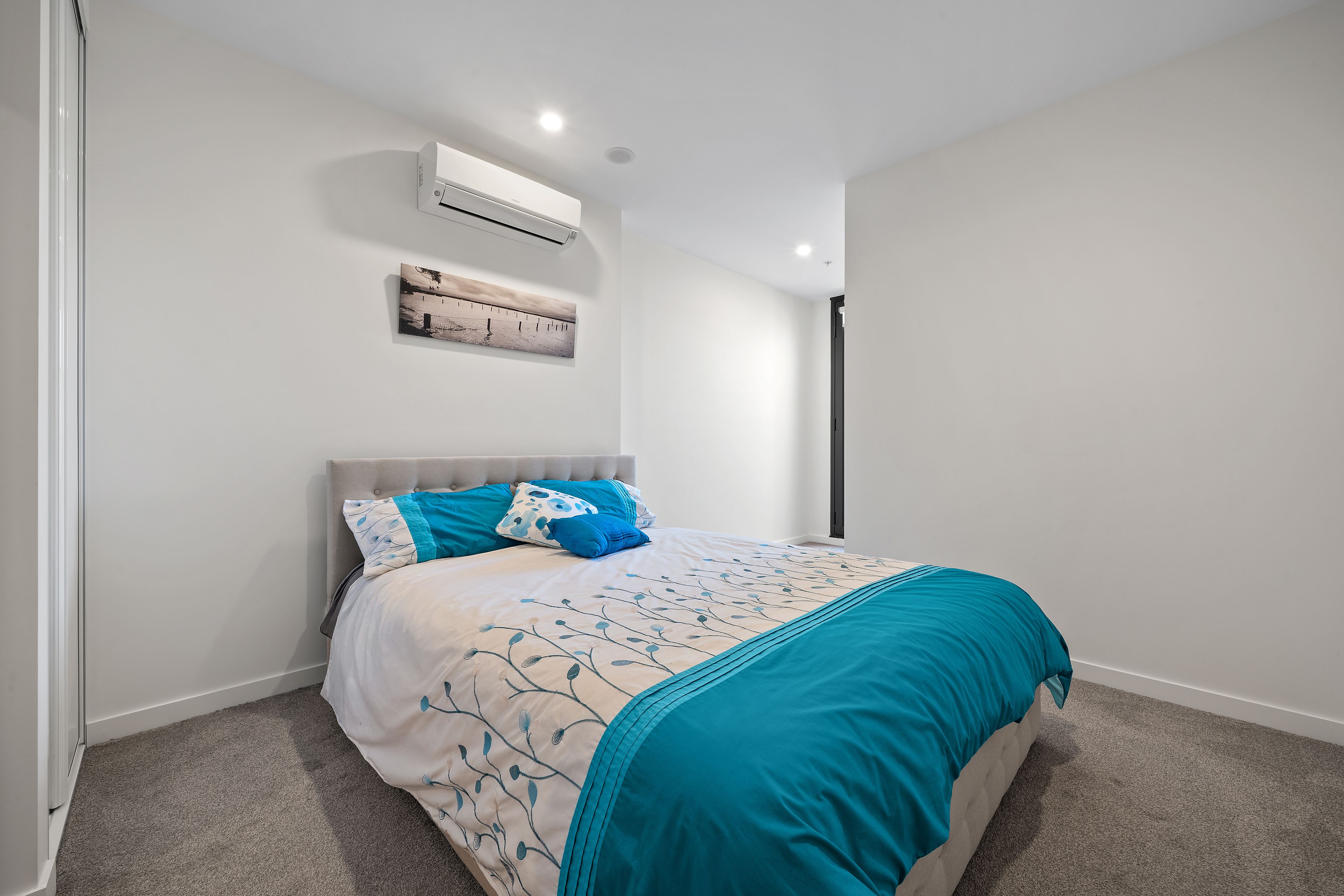 405/39 Braybrooke Street — photo 9 of 19