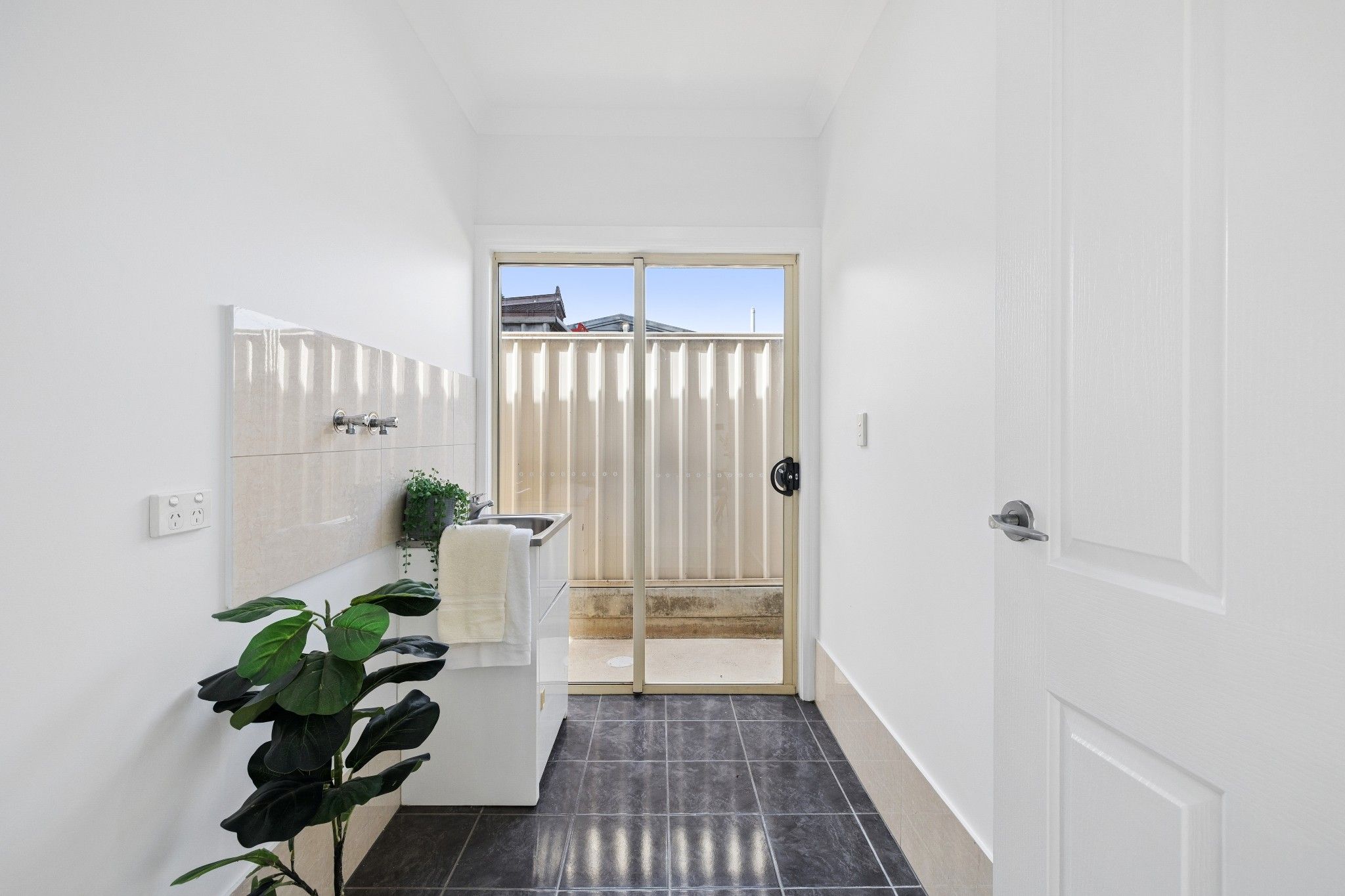 23B Turnbull Close — photo 19 of 22