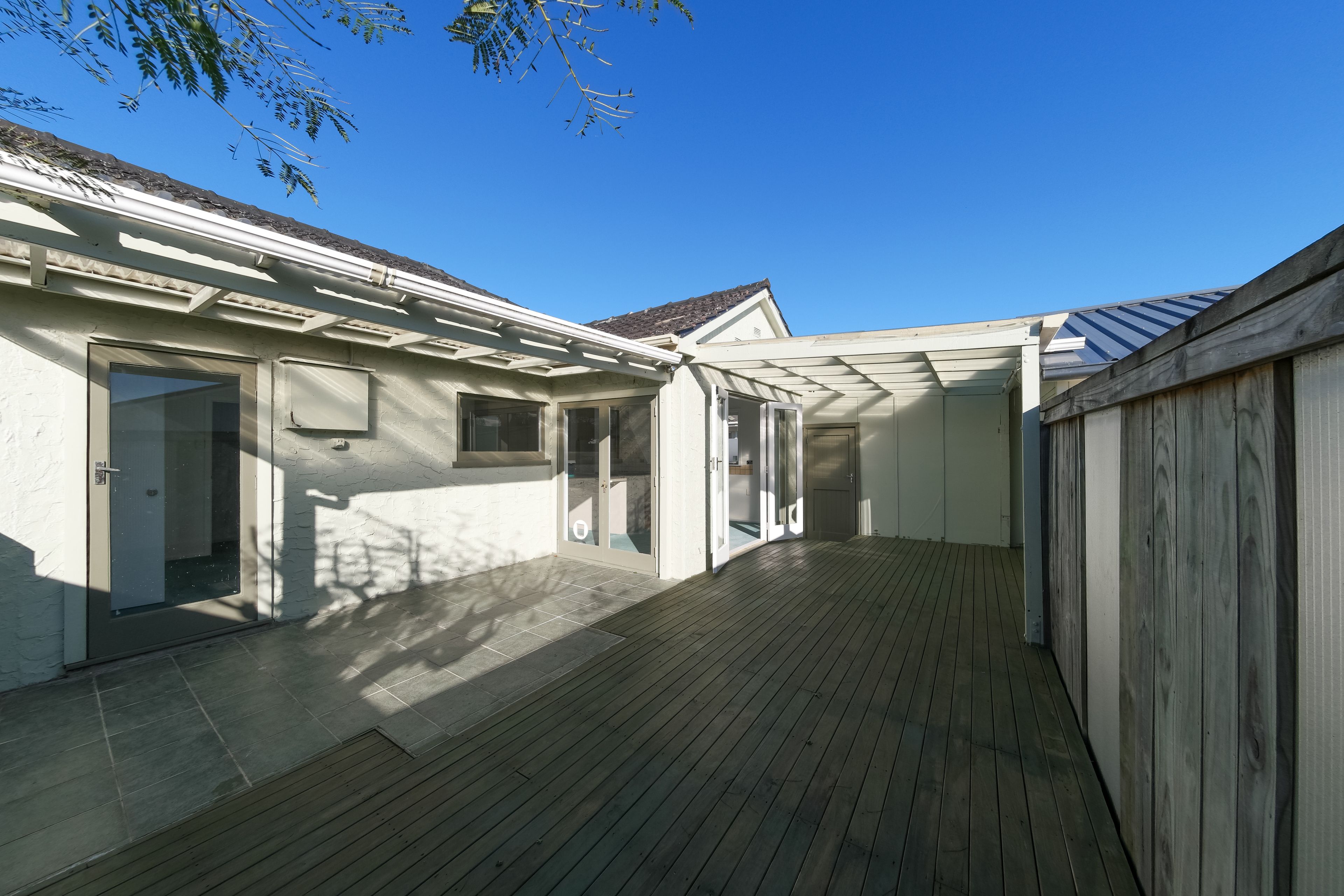 137a Pigeon Mountain Road, Half Moon Bay, Manukau City