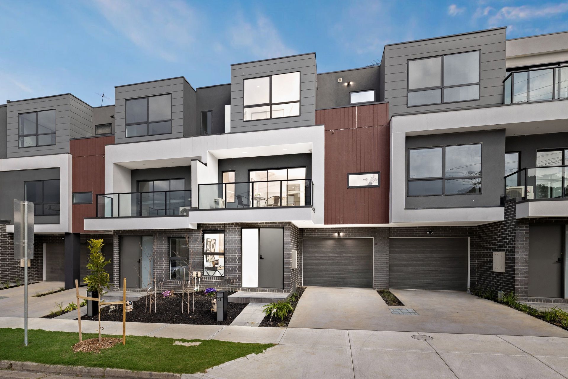 2D Dora Avenue — photo from Ray White Judd White Group - Glen Waverley