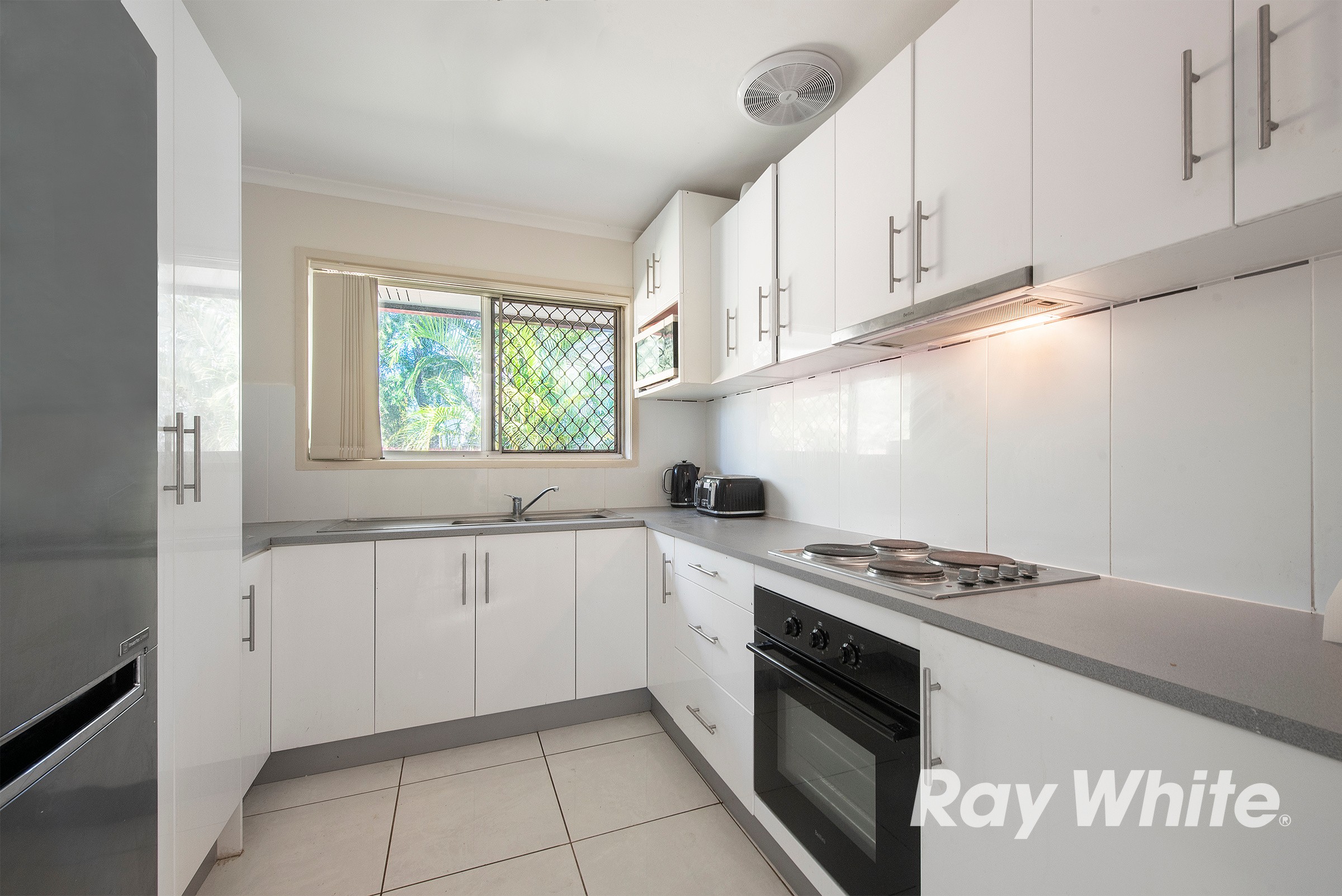 135 Wagensveldt Street, Slacks Creek, QLD 4127