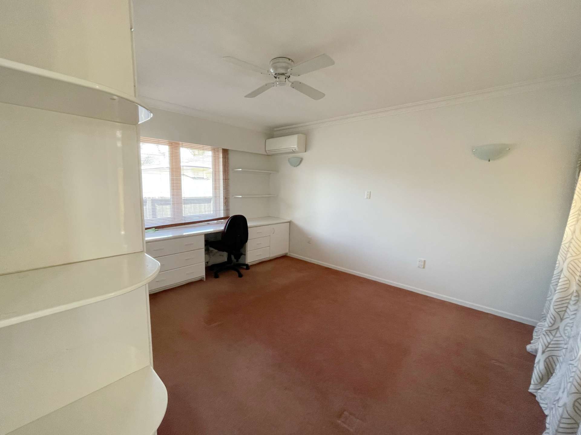 136 Hugh Green Drive photo 5