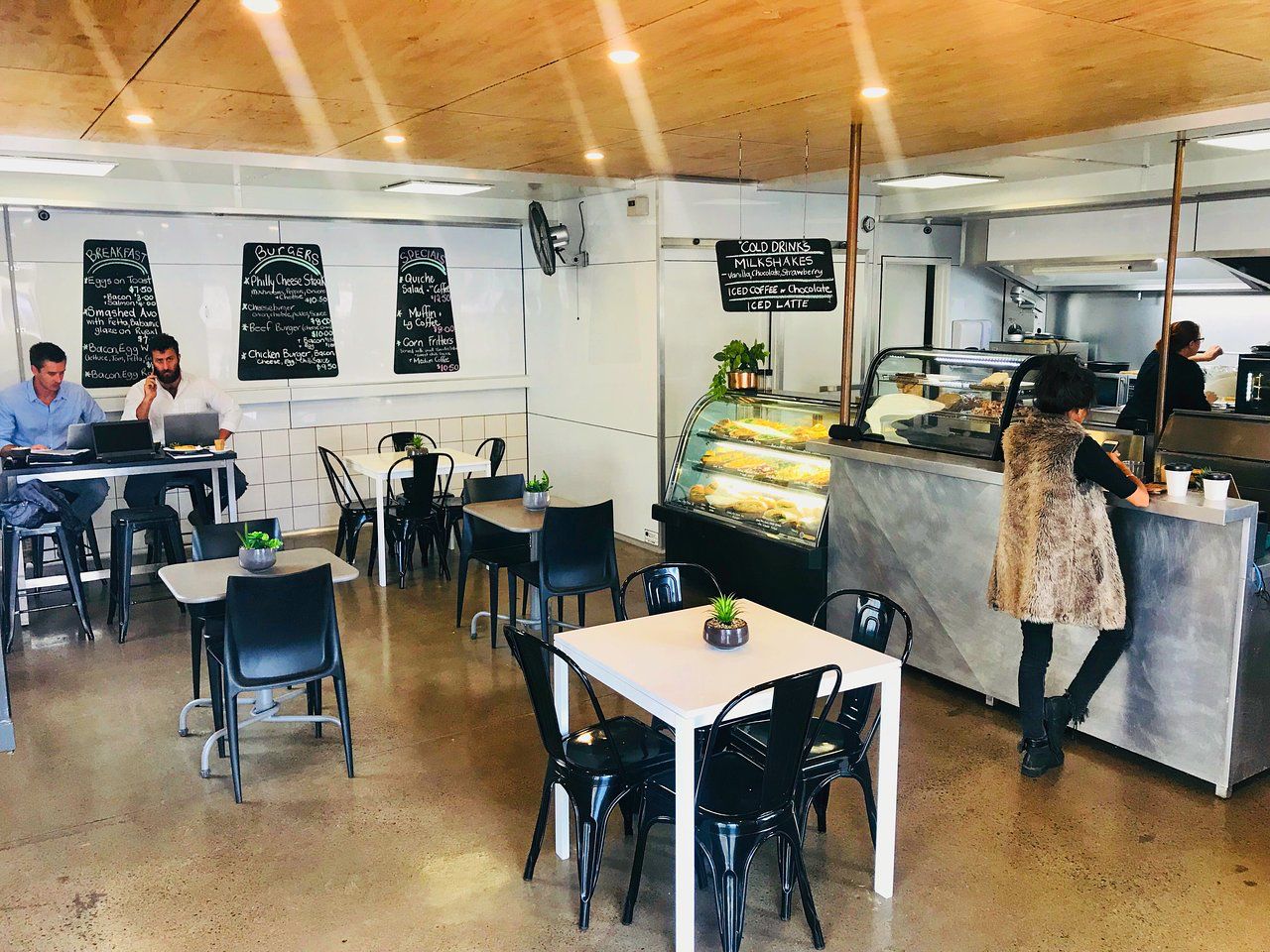 1/17 Manufacturer Drive, Molendinar, QLD 4214