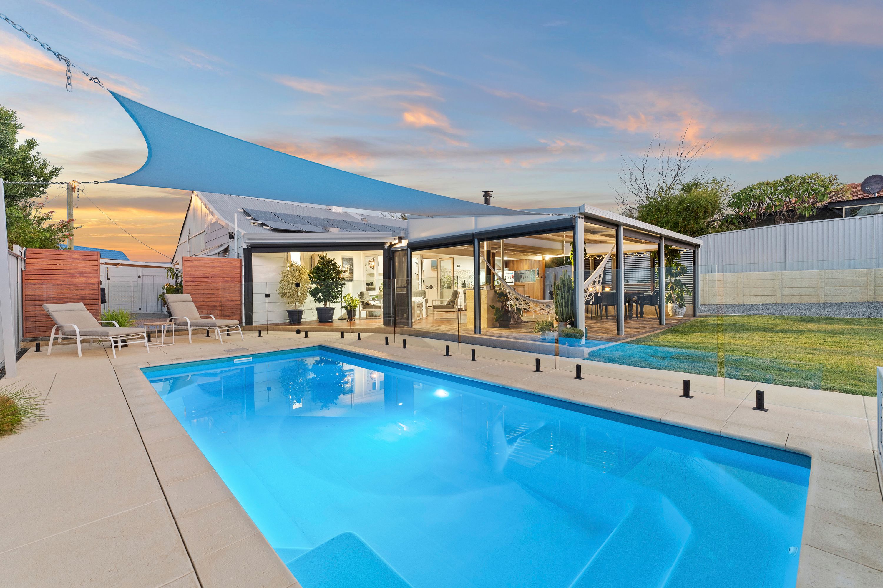 179 Safety Bay Road, Shoalwater WA 6169